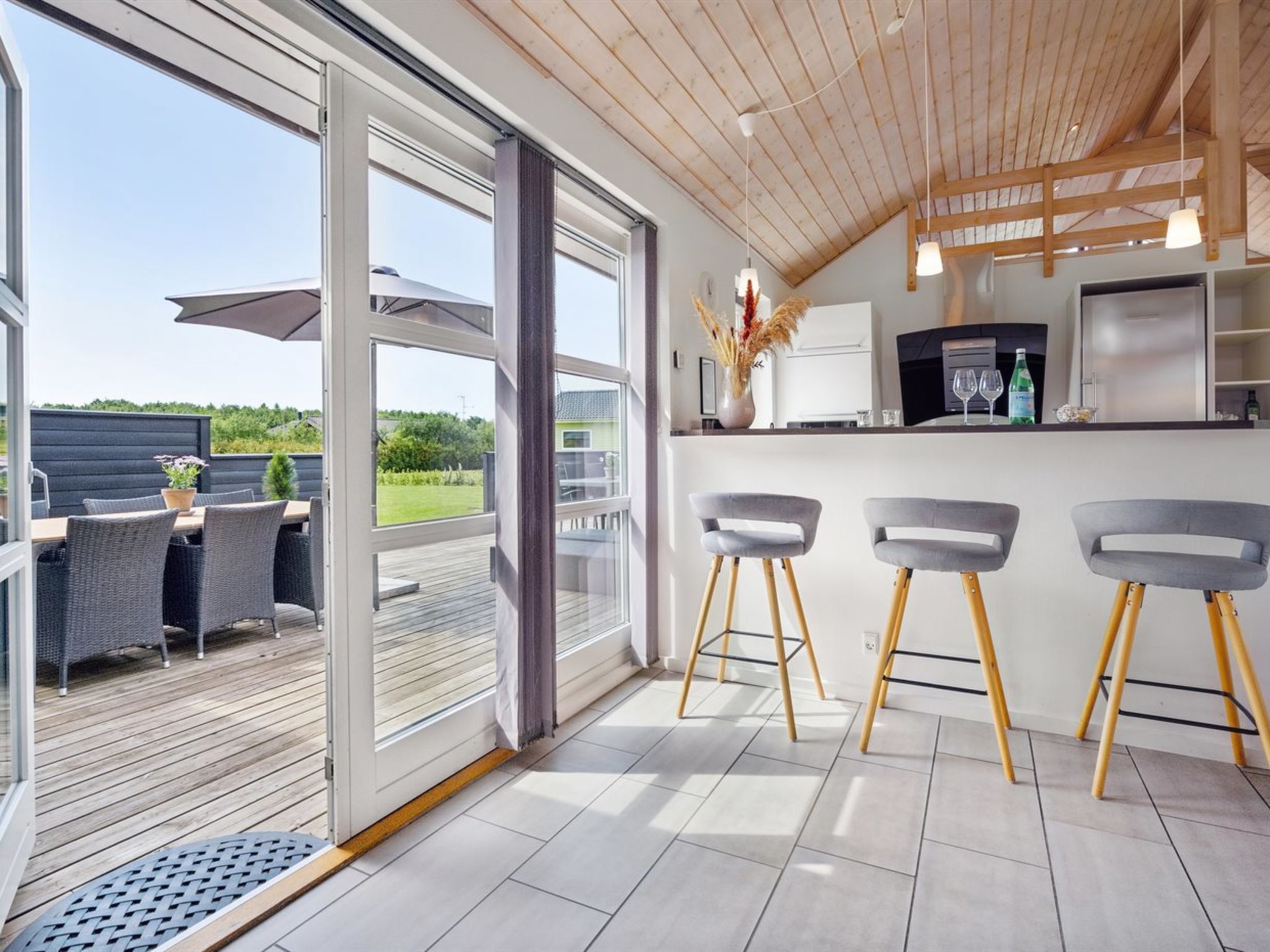 "Hakan" - 900m from the sea - Drinnen
