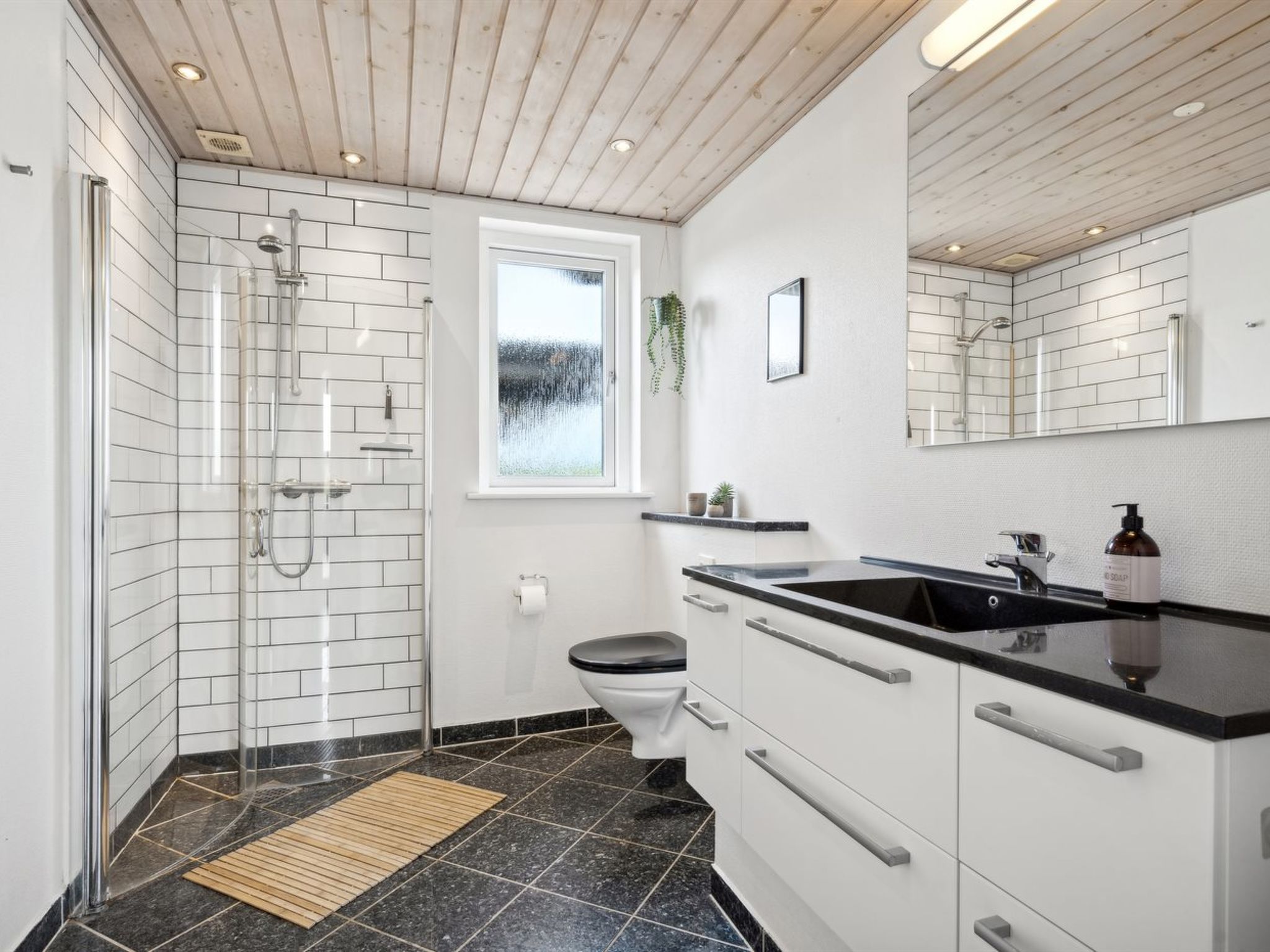 "Hakan" - 900m from the sea - Drinnen
