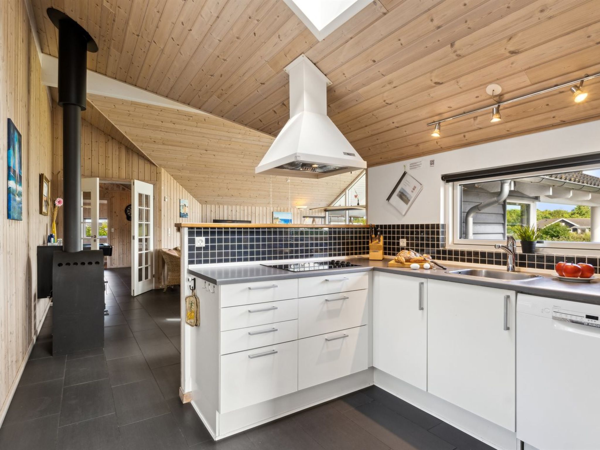 "Edzard" - 800m from the sea - Drinnen