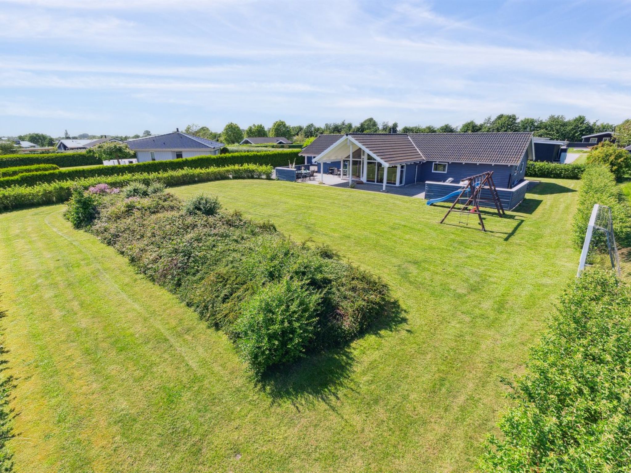 "Edzard" - 800m from the sea