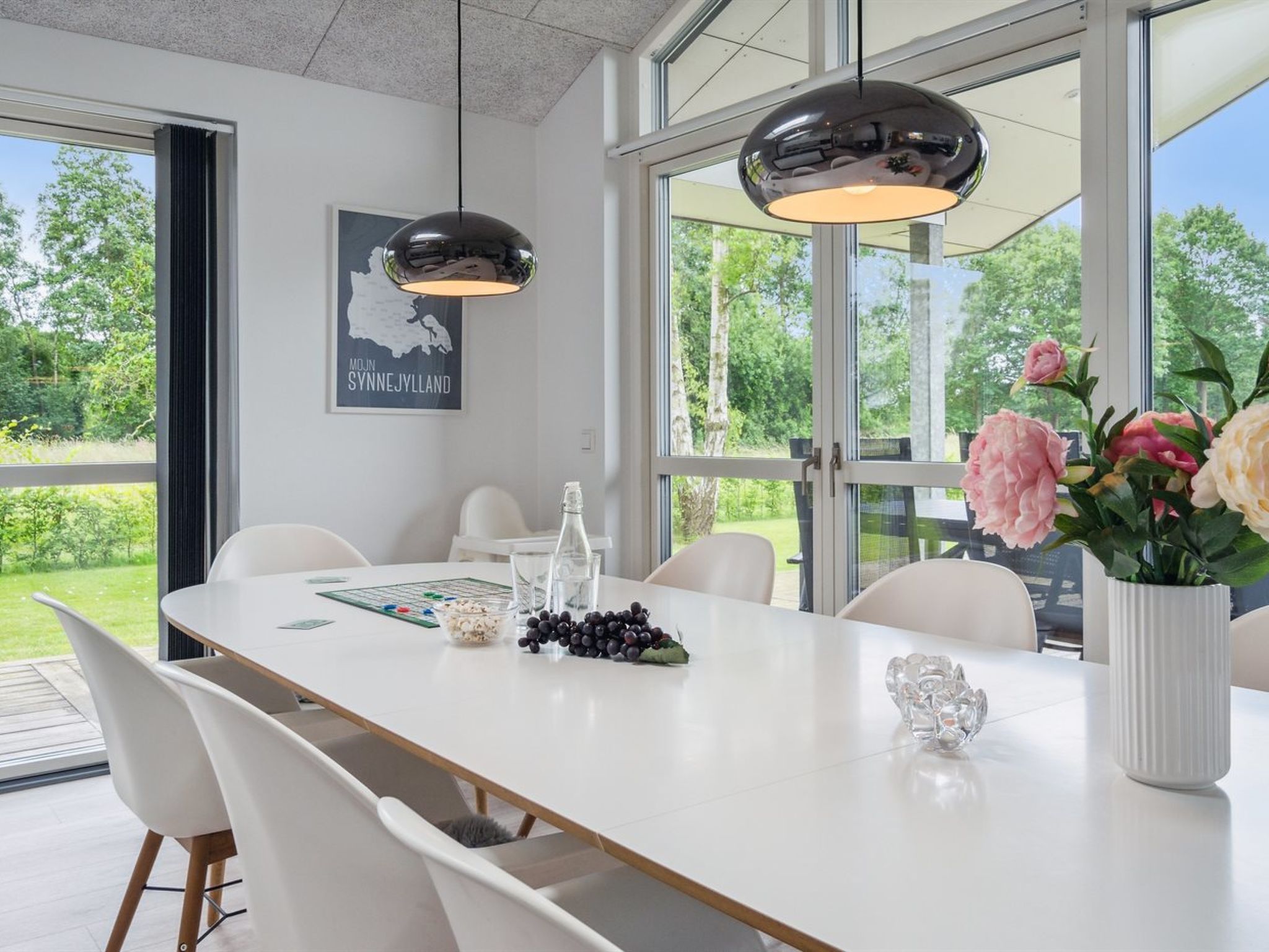 "Hæryst" - 300m from the sea - Drinnen