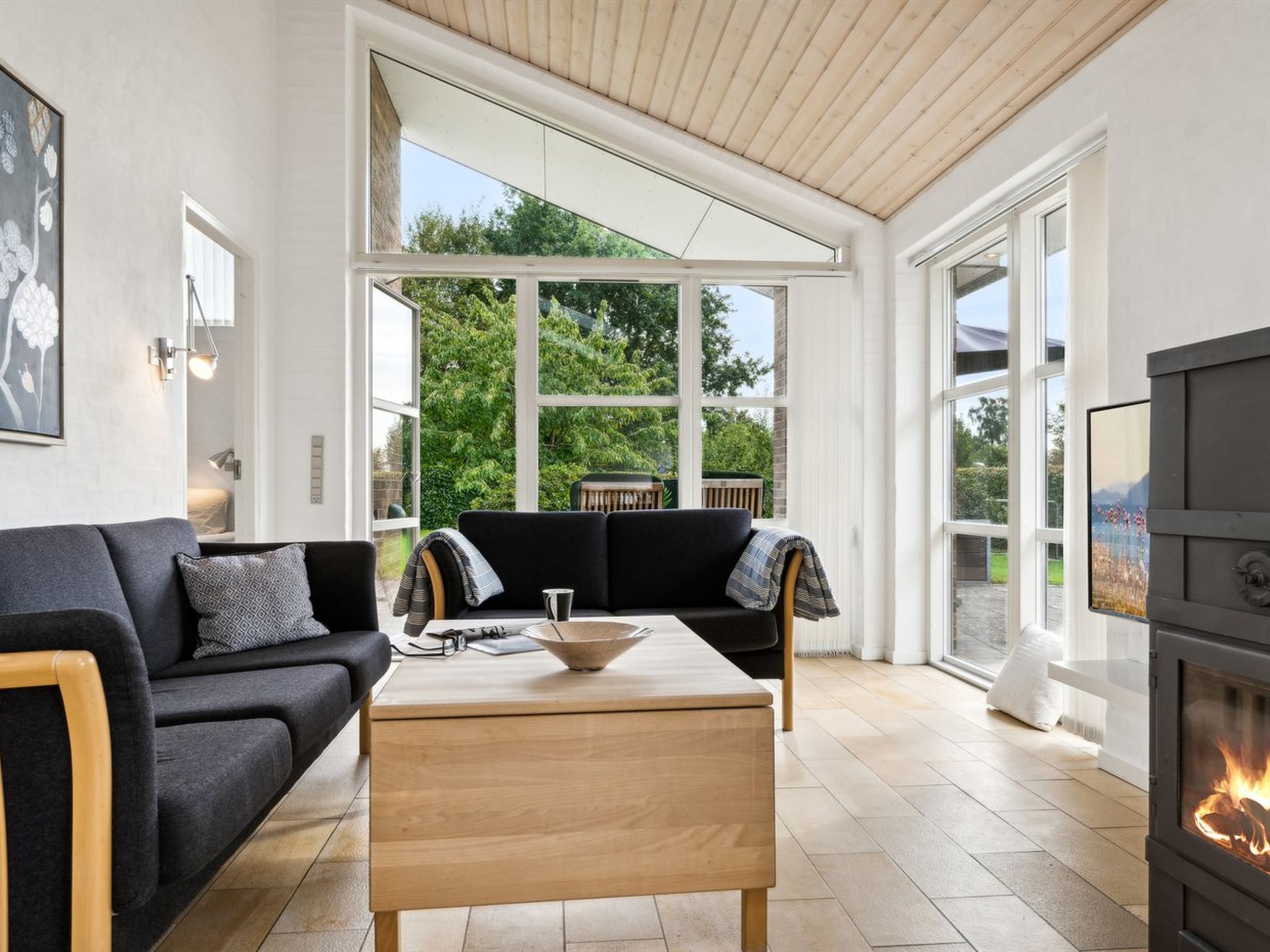"Agneta" - 150m from the sea - Inside