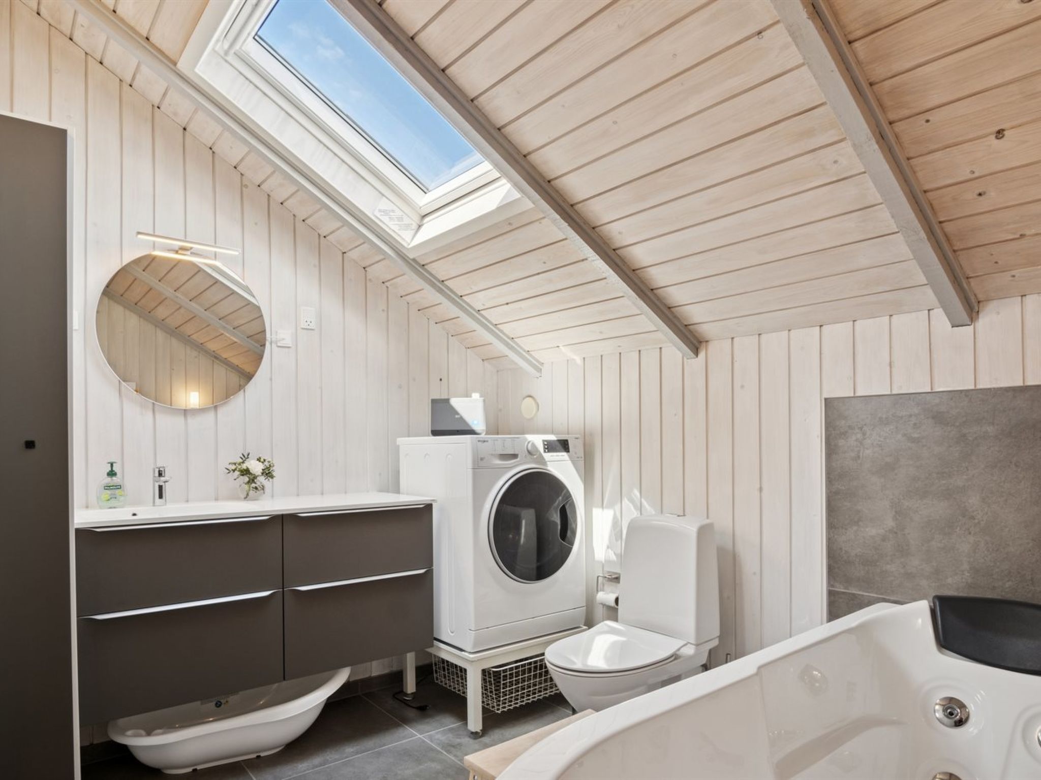 "Bessi" - 200m from the sea-Drinnen