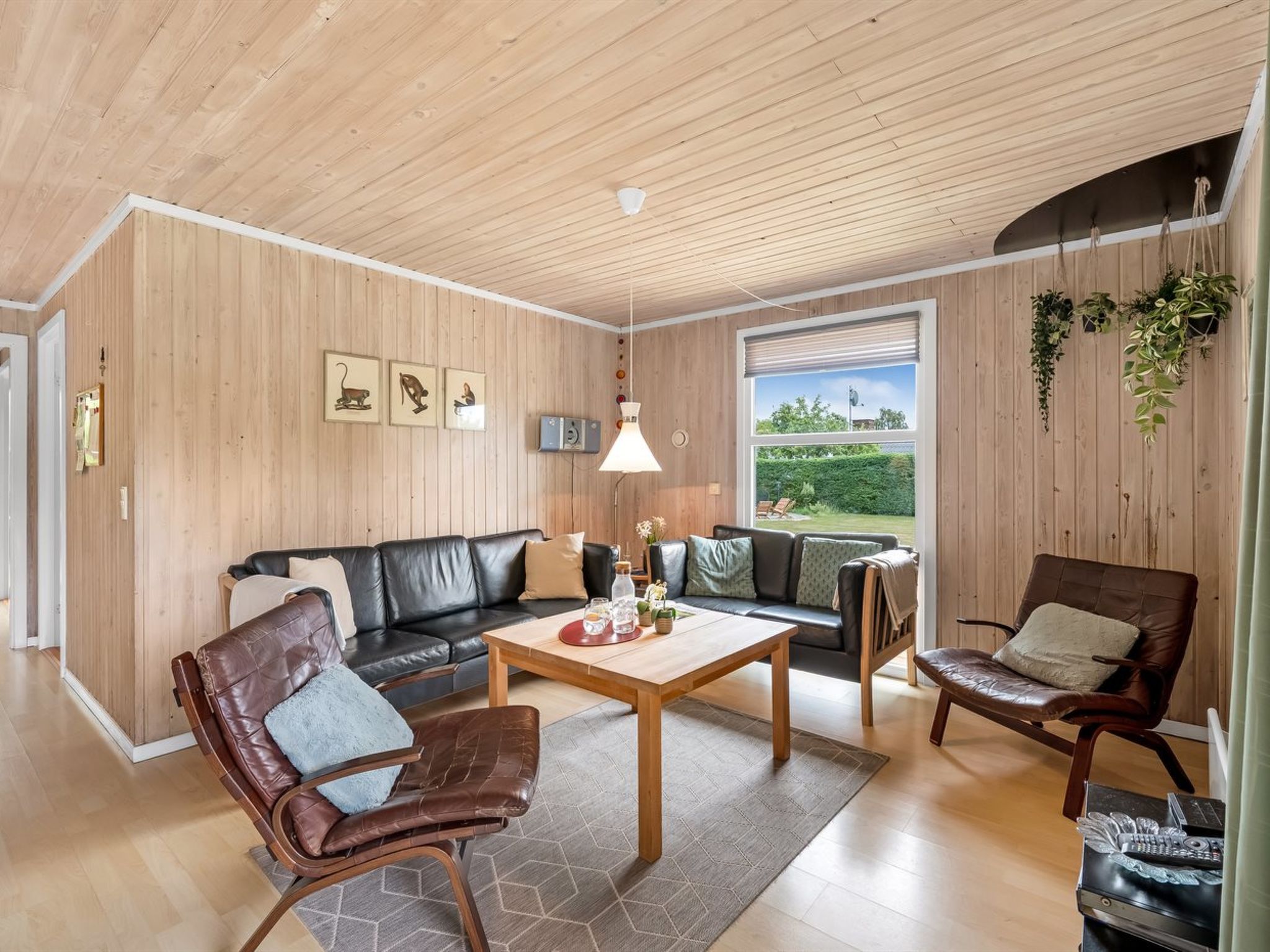 "Ellie" - 500m from the sea-Drinnen