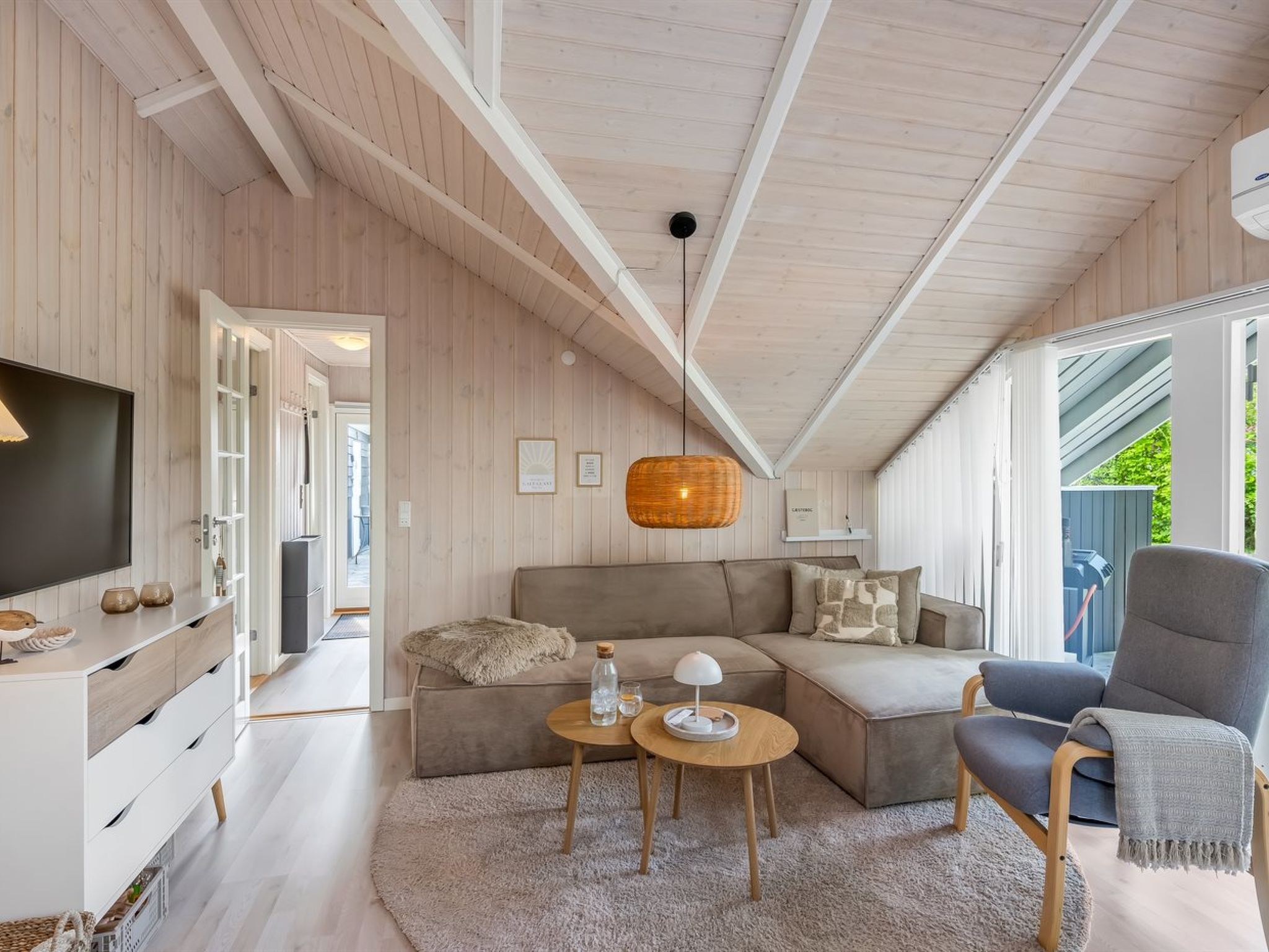 "Tara" - 450m from the sea-Drinnen
