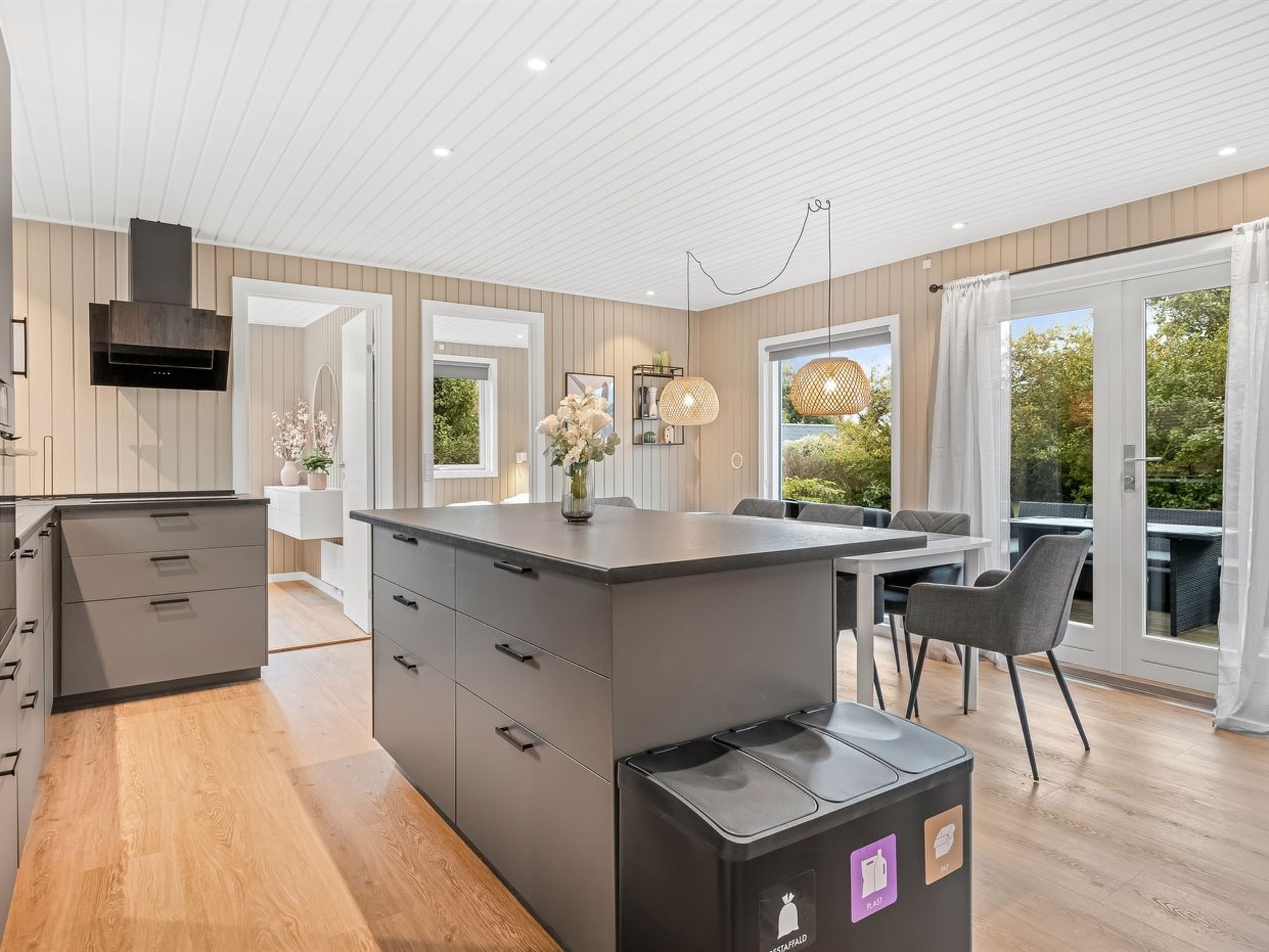 "Lymke" - 450m from the sea - Drinnen