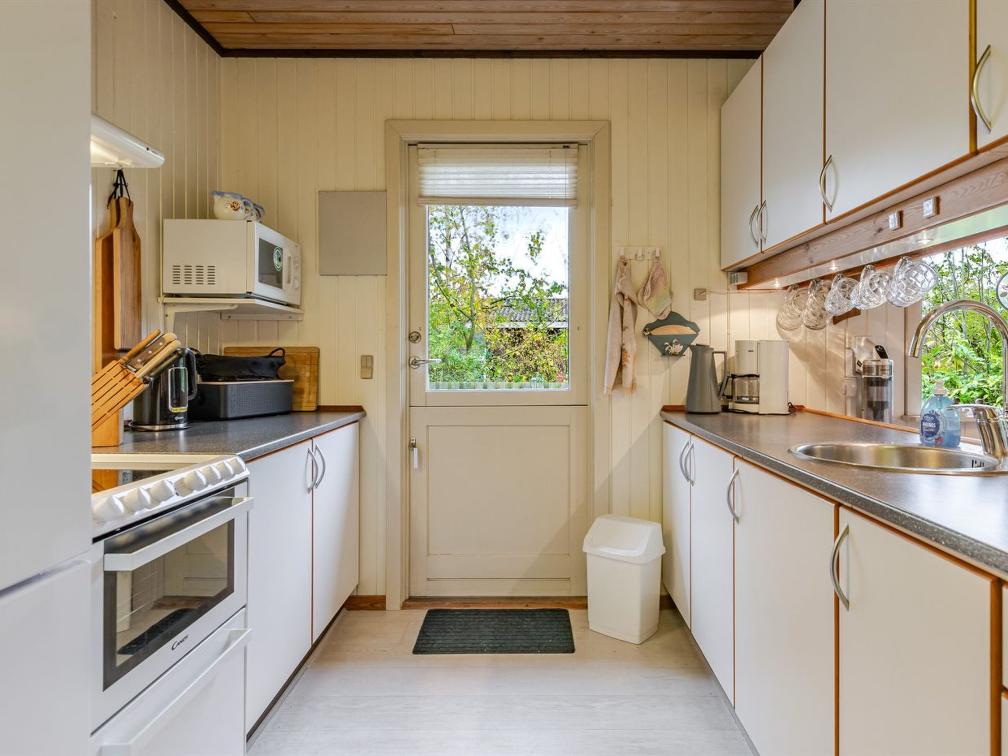 "Mika" - 300m from the sea-Drinnen