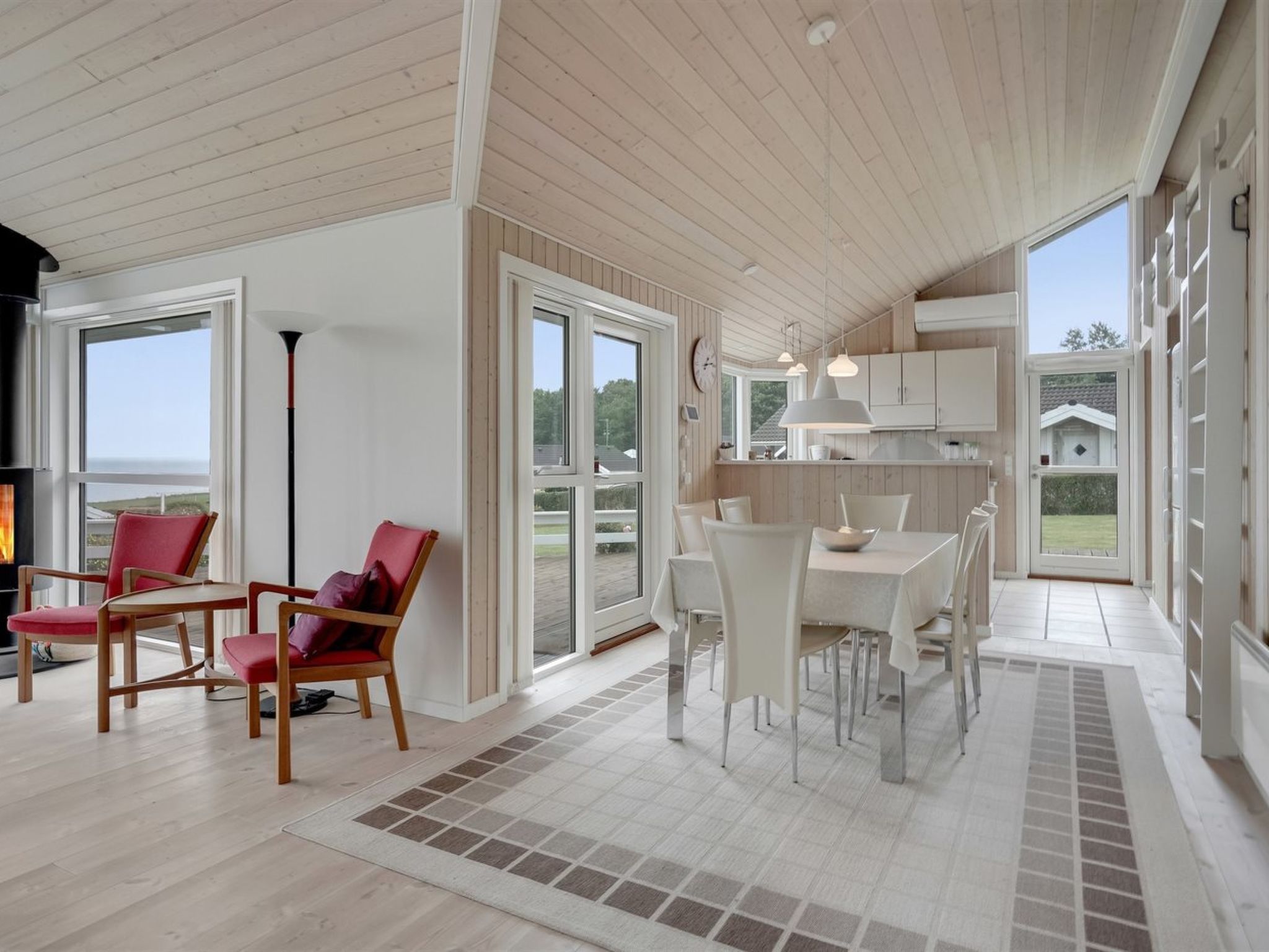 "Finn" - 100m from the sea-Binnen