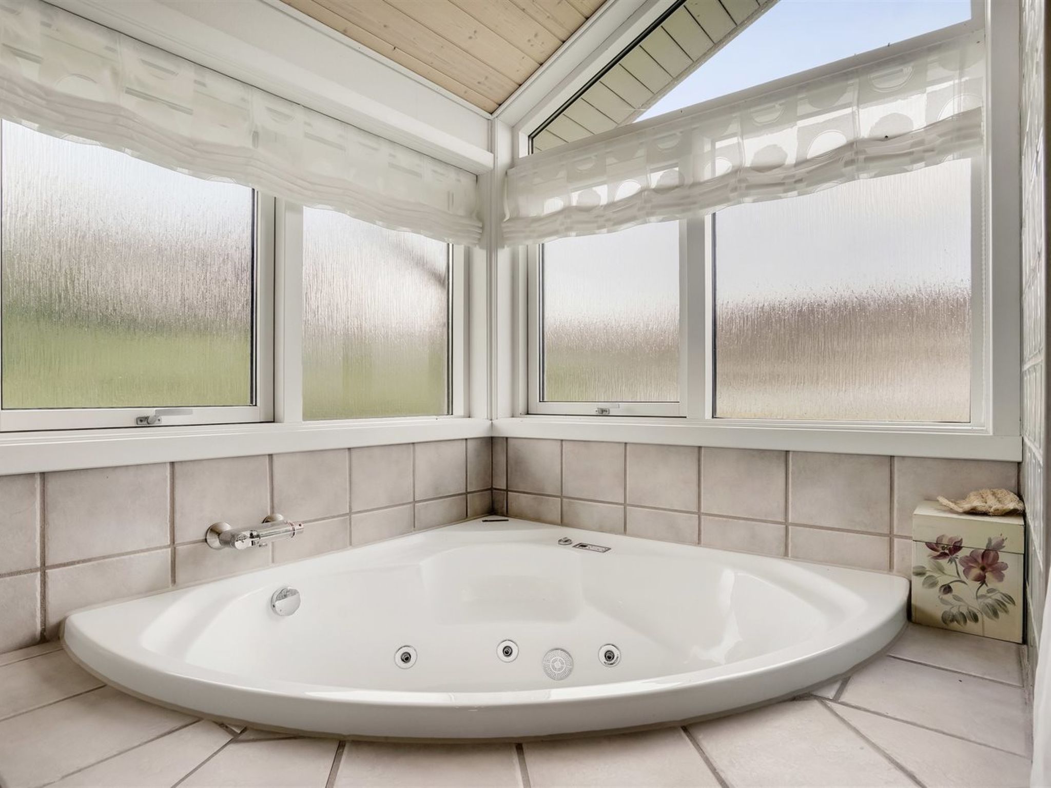 "Finn" - 100m from the sea-Binnen