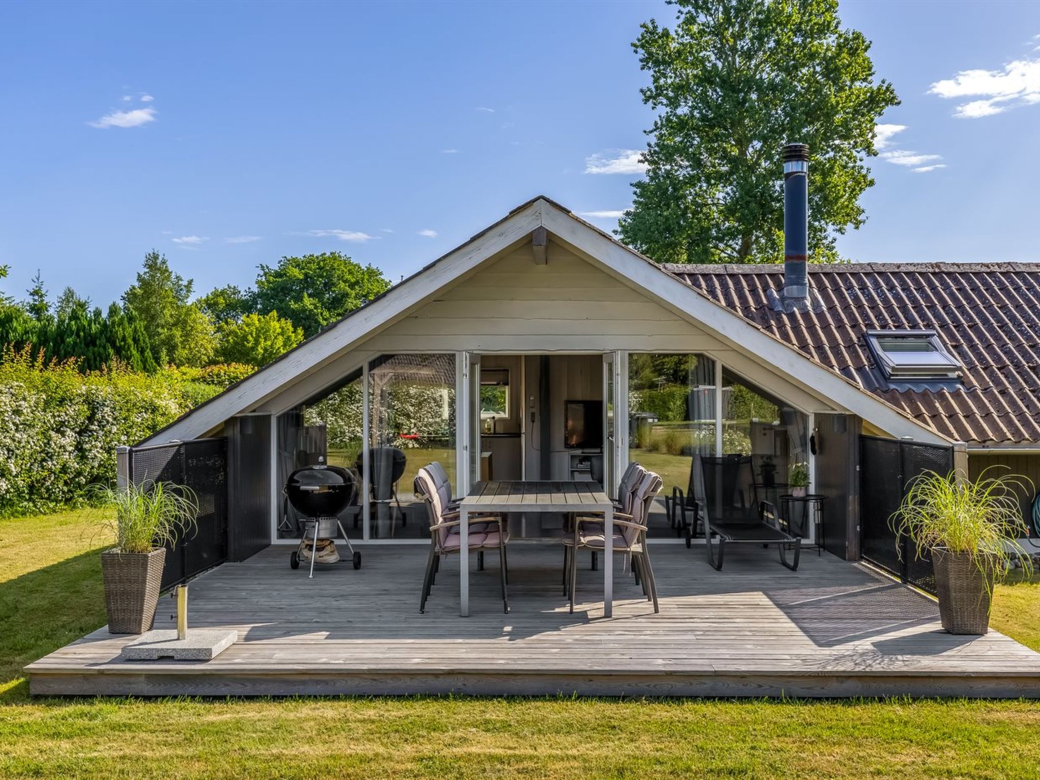 "Anneke" - 500m from the sea