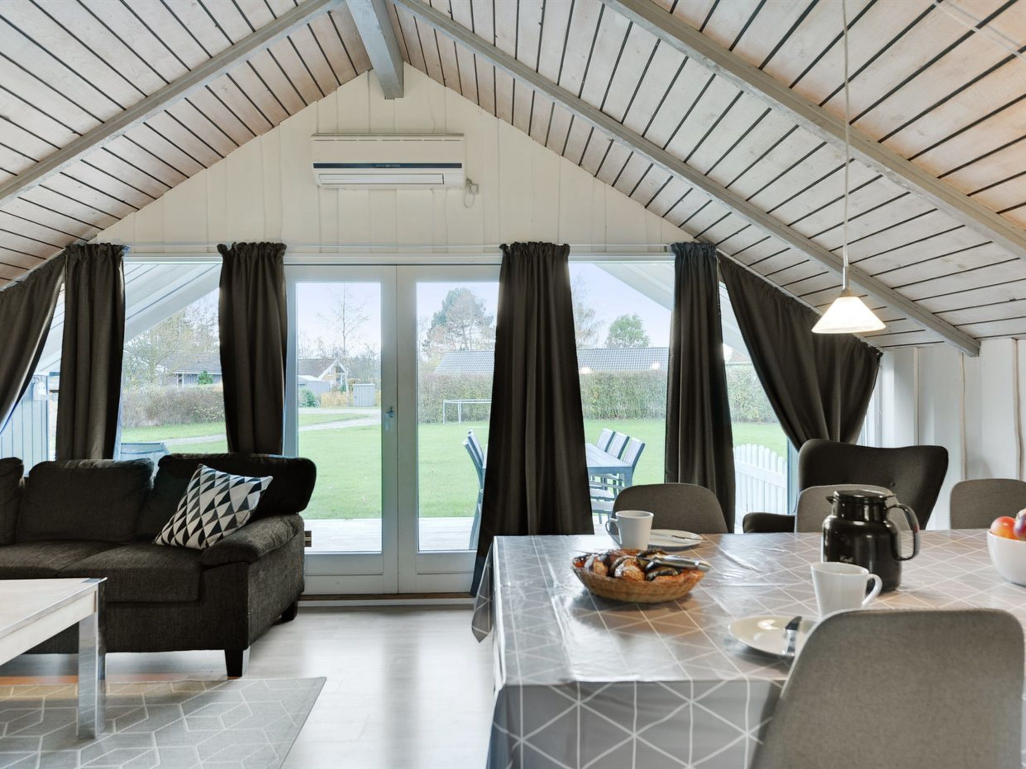 "Anneke" - 500m from the sea - Binnen