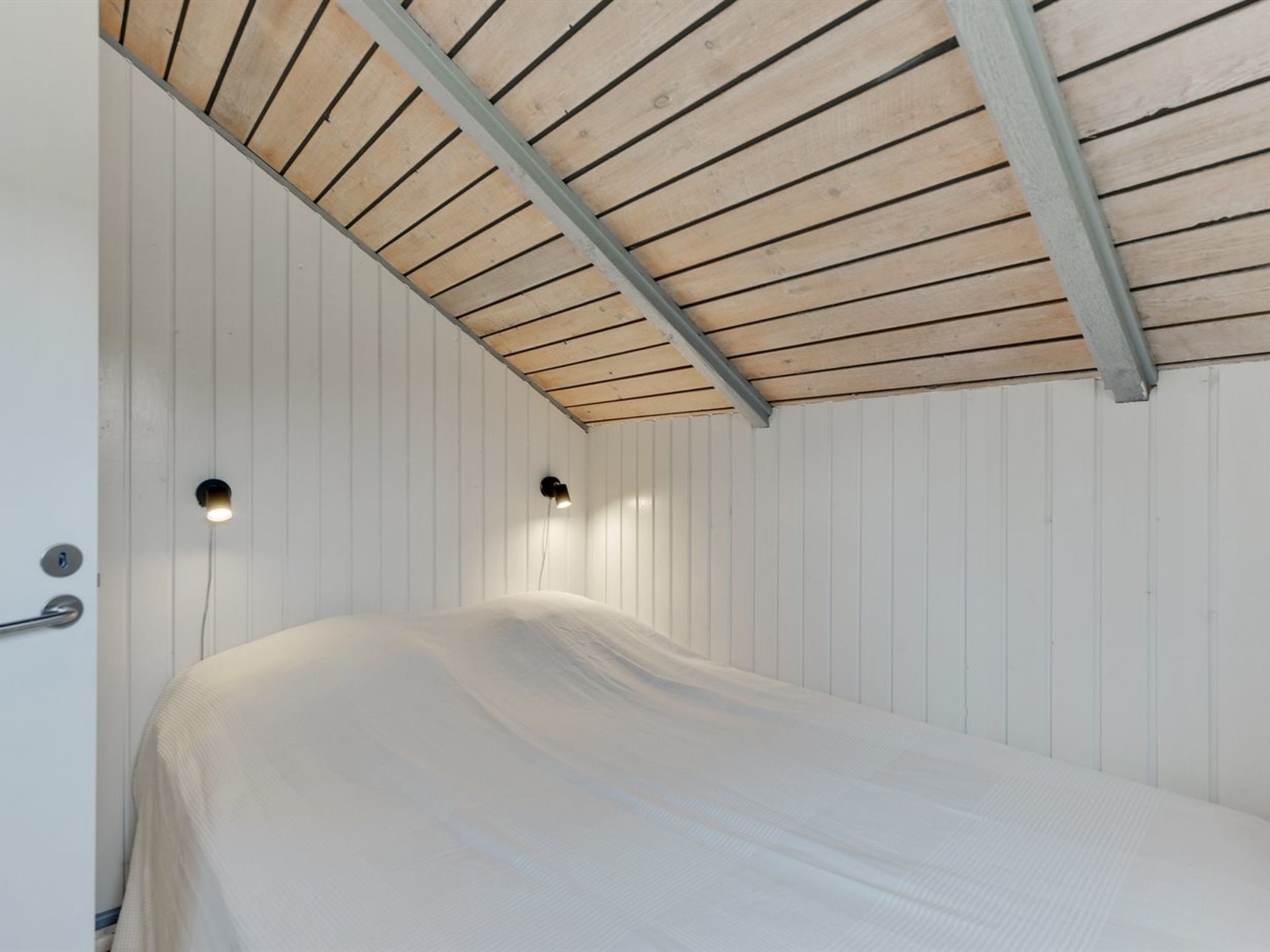 "Anneke" - 500m from the sea