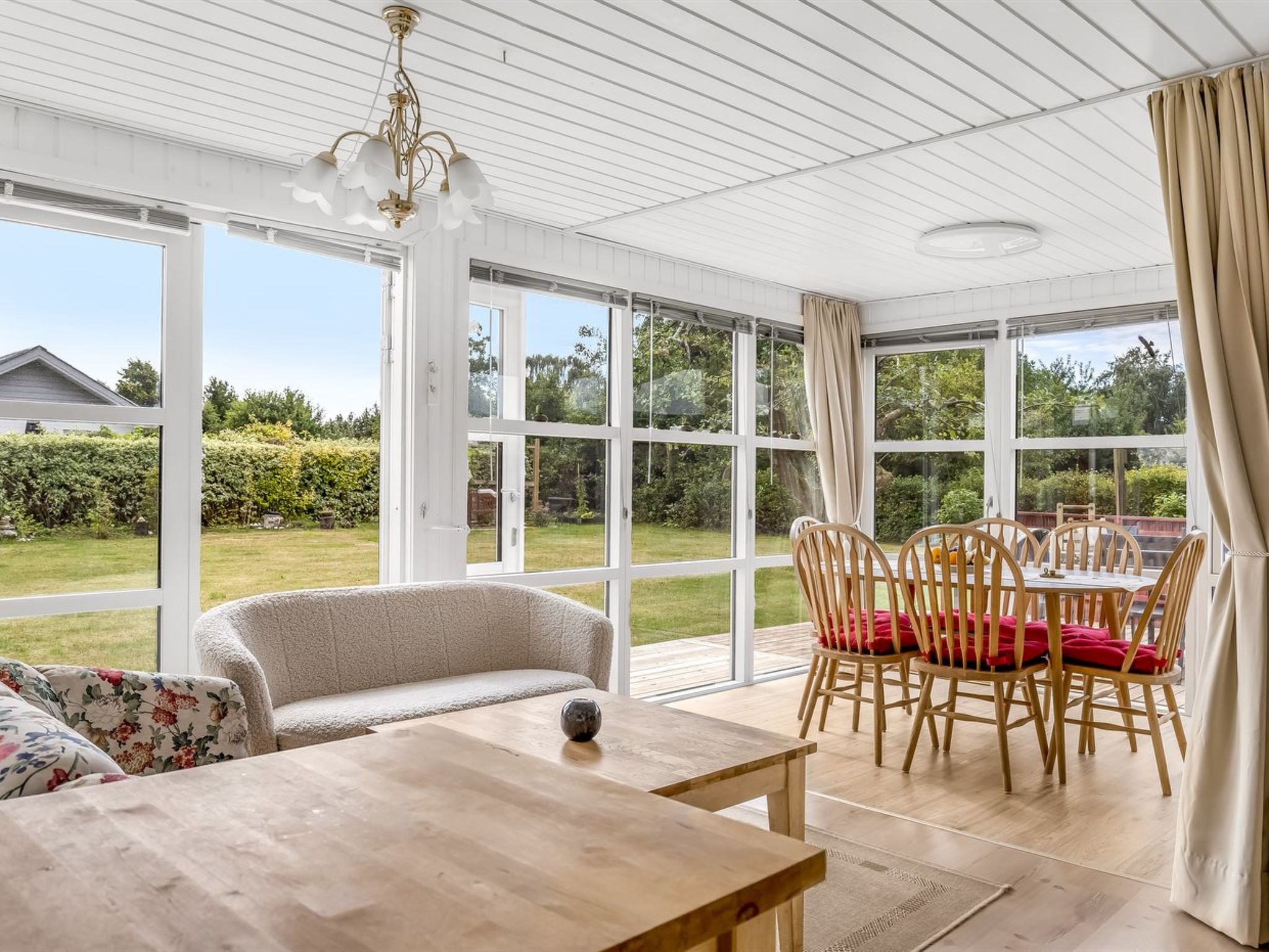 "Laurine" - 500m from the sea - Binnen