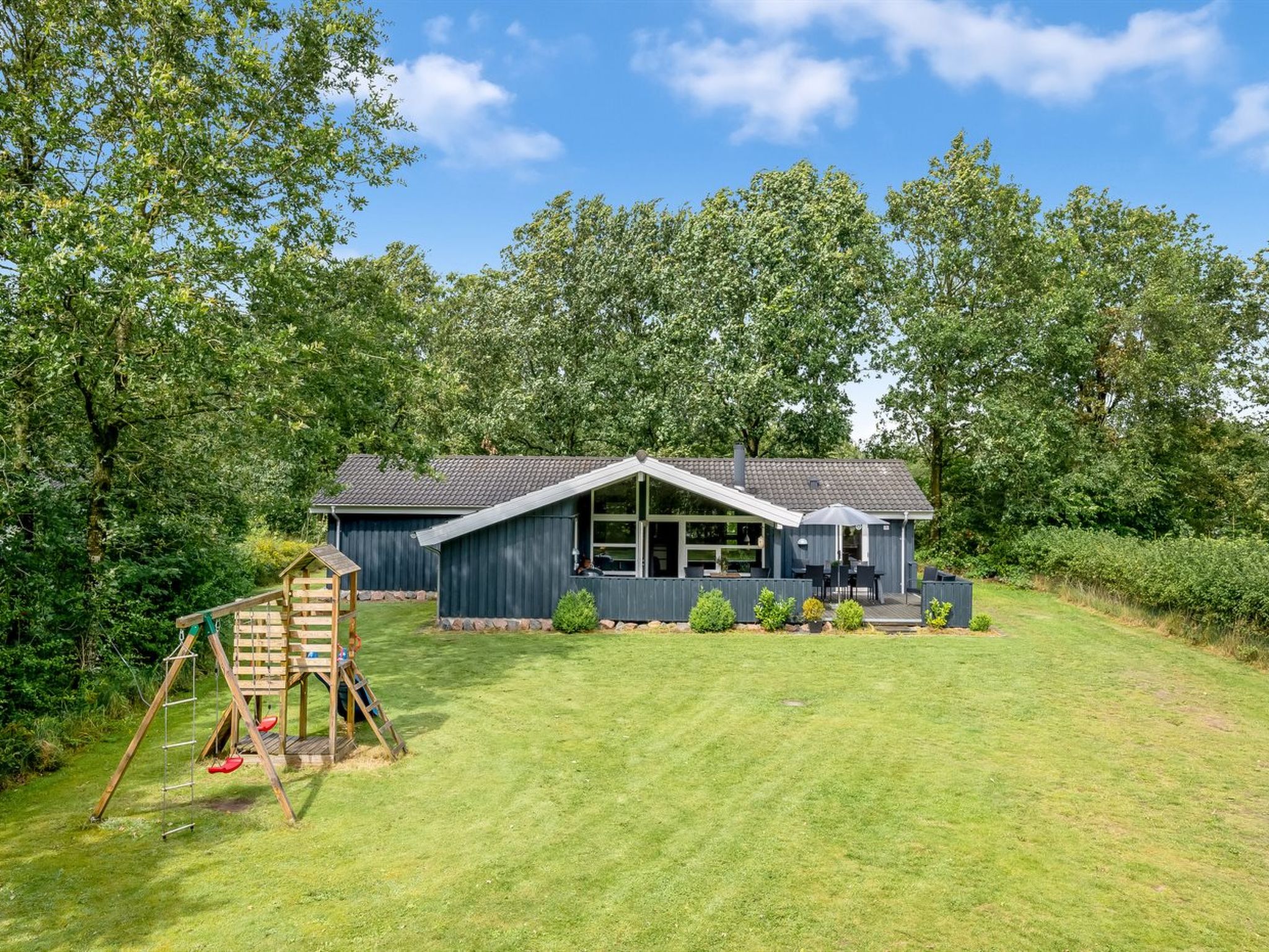 "Gurly" - 25km from the sea - Buiten