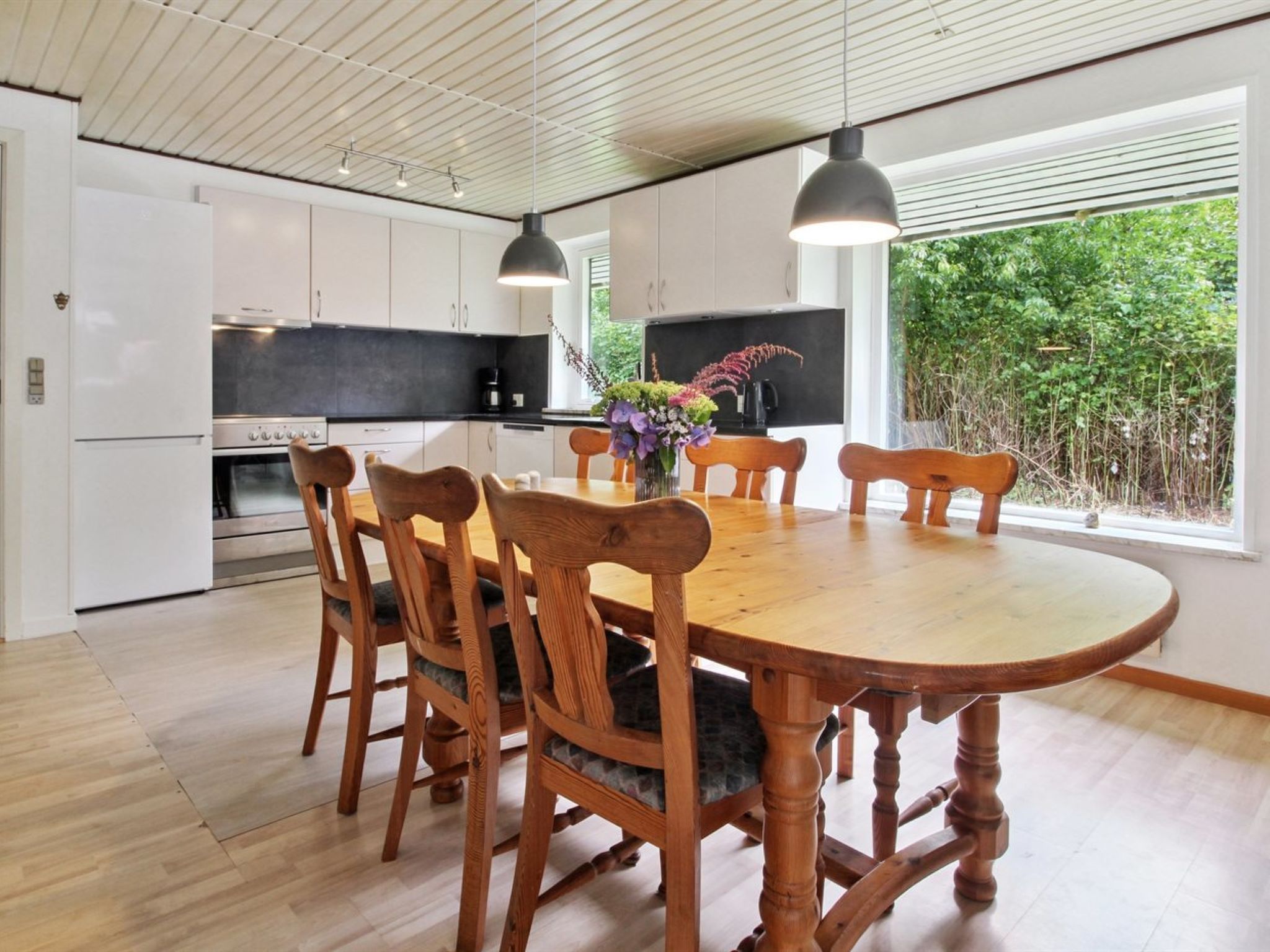 "Florinka" - 31km from the sea-Binnen