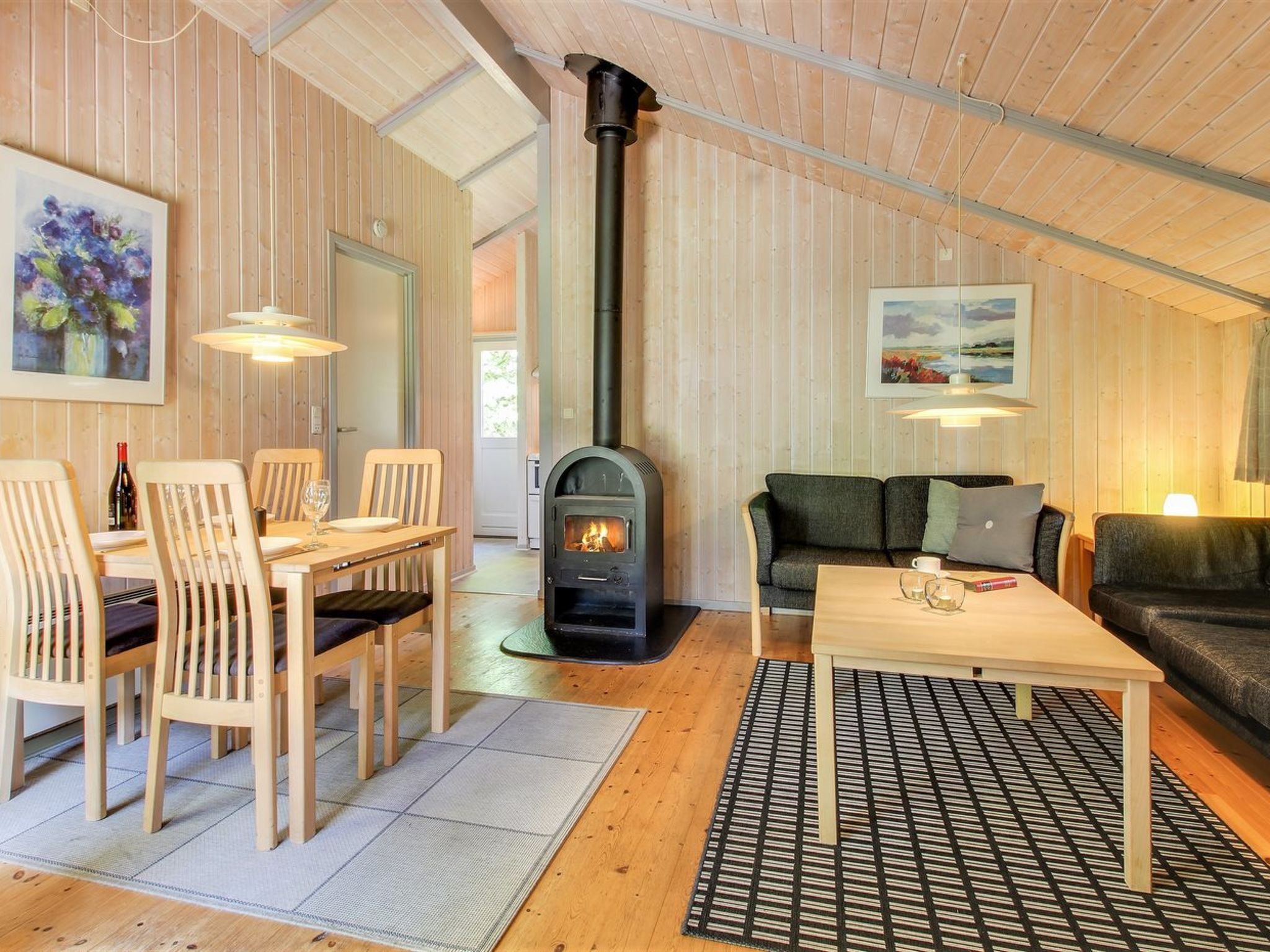 "Frederikke" - 28km from the sea - Binnen