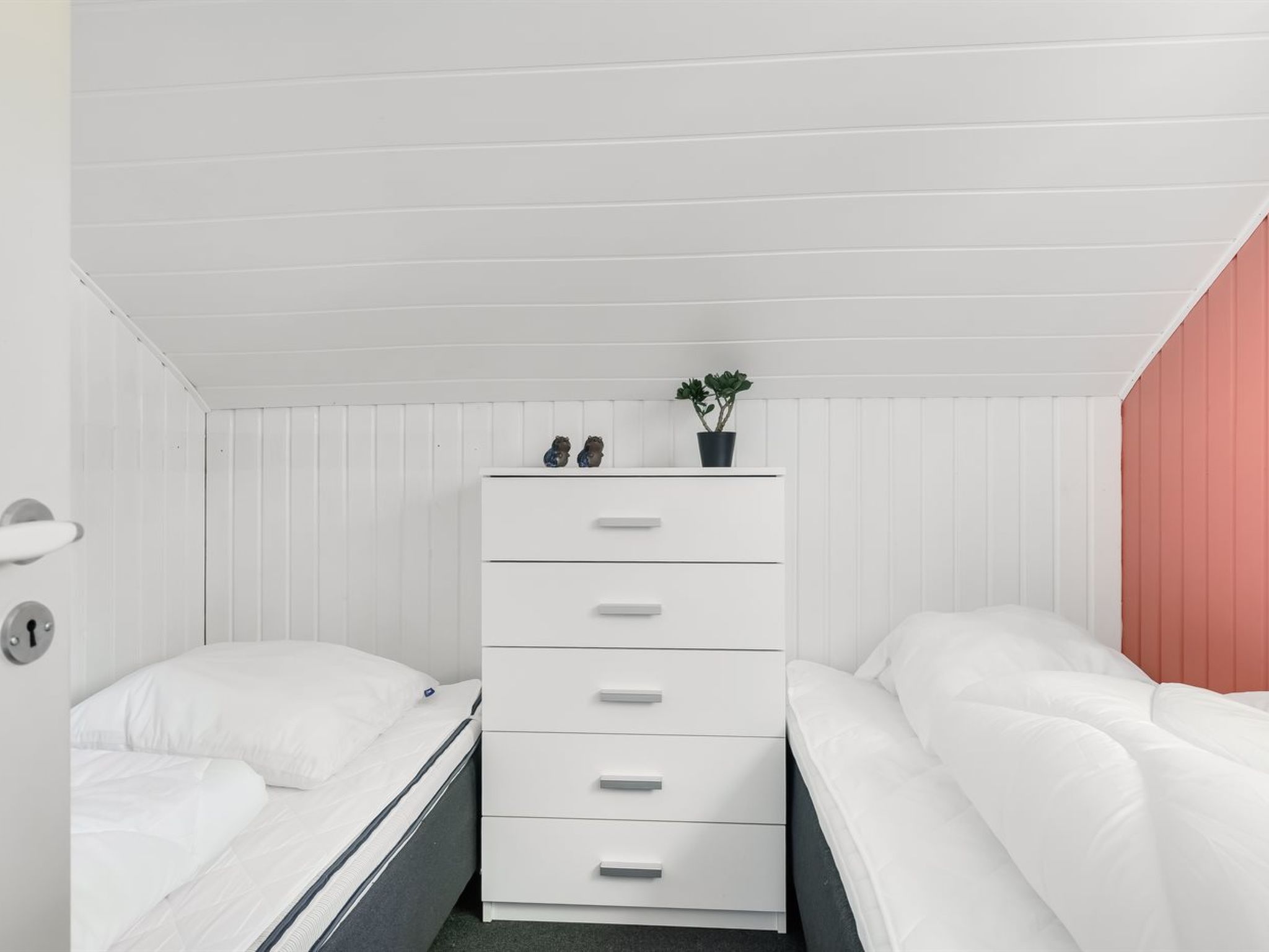 "Leonard" - 30km from the sea - Binnen
