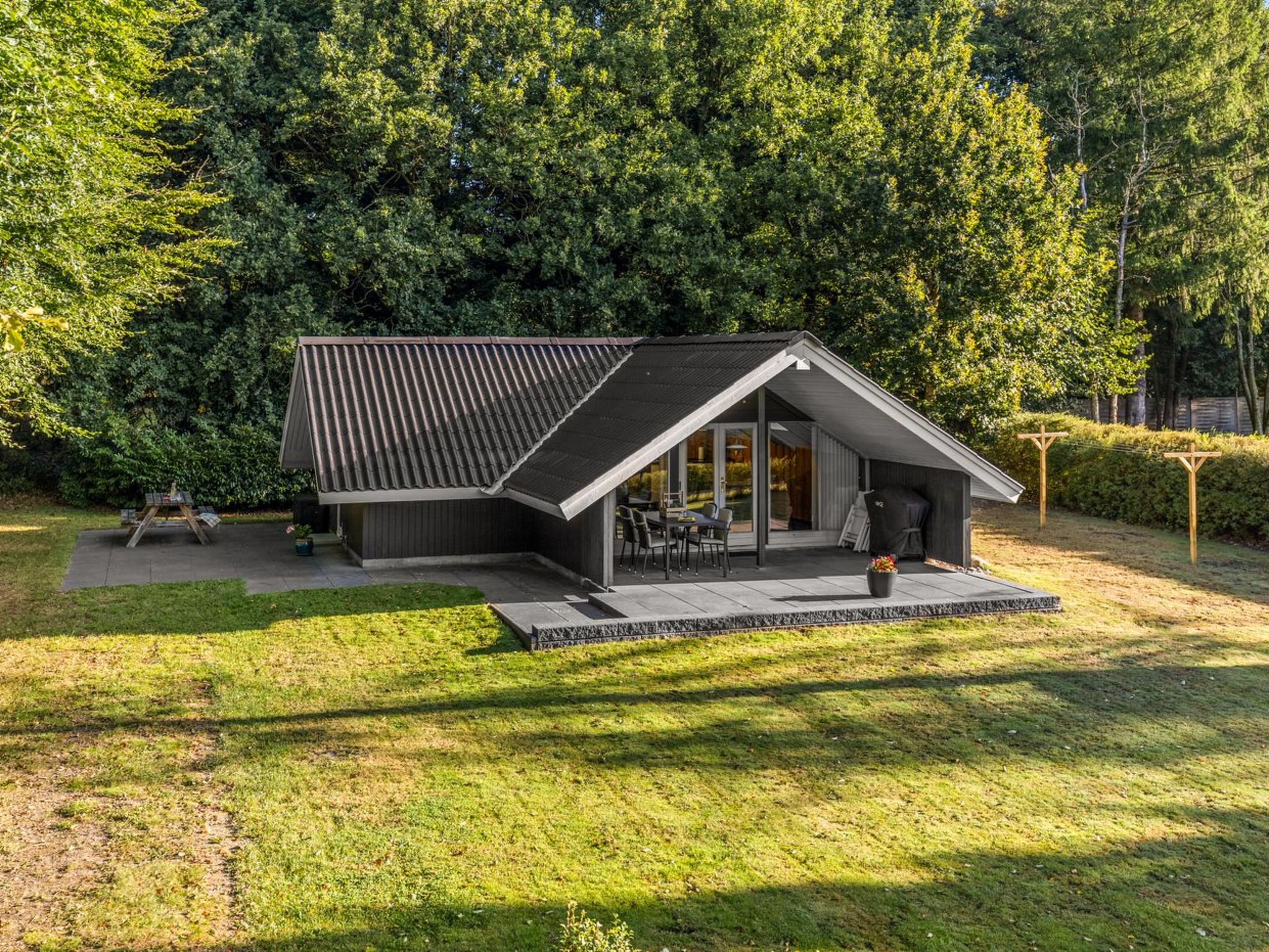 "Leonard" - 30km from the sea - Buiten