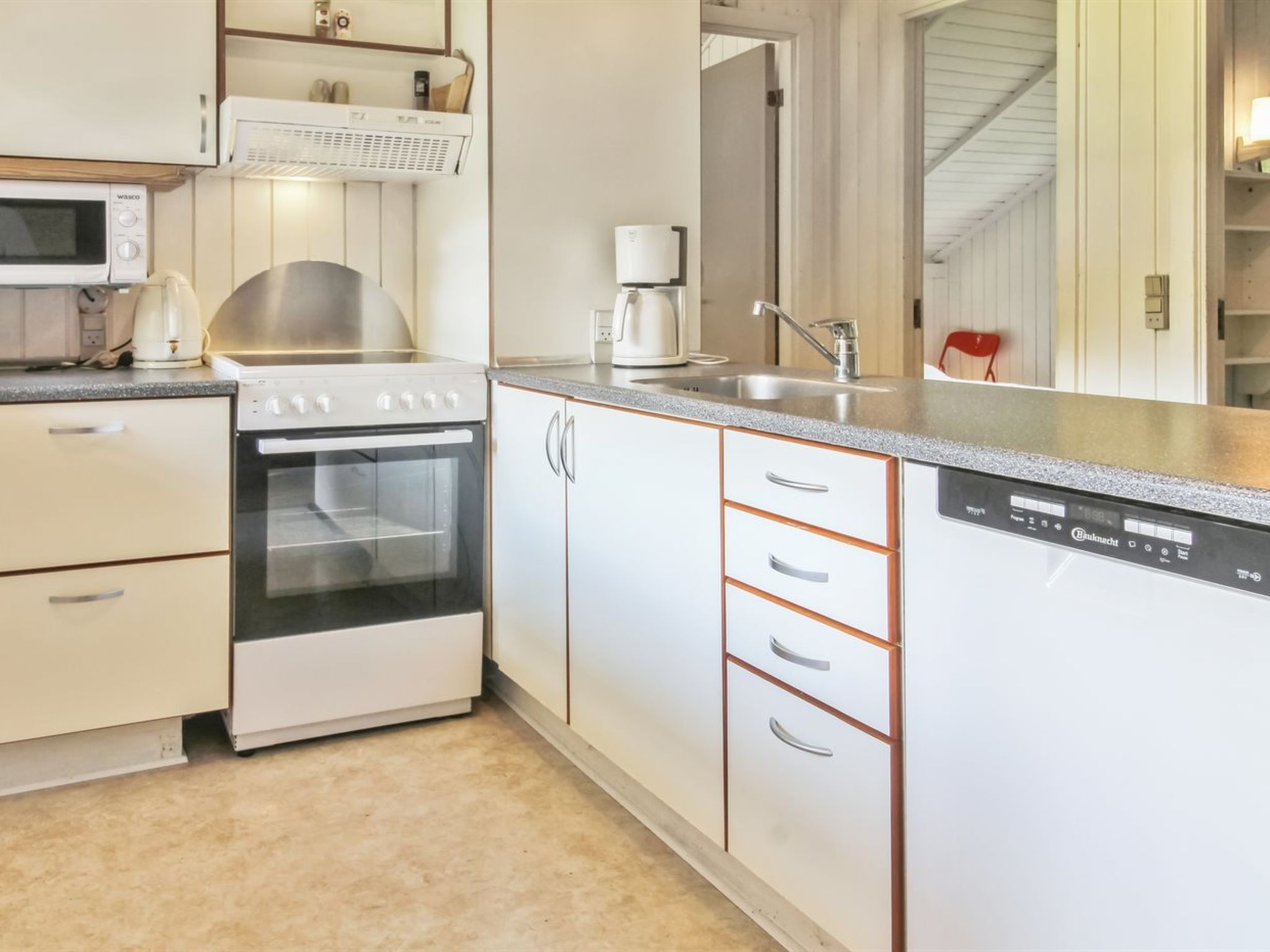 "Faustina" - 29km from the sea - Binnen