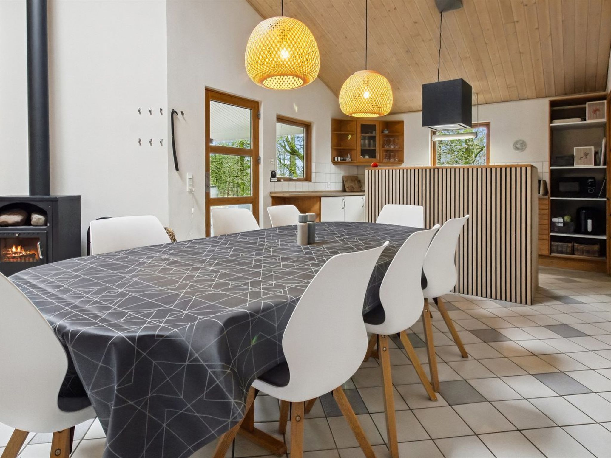 "Absalon" - 29km from the sea - Binnen