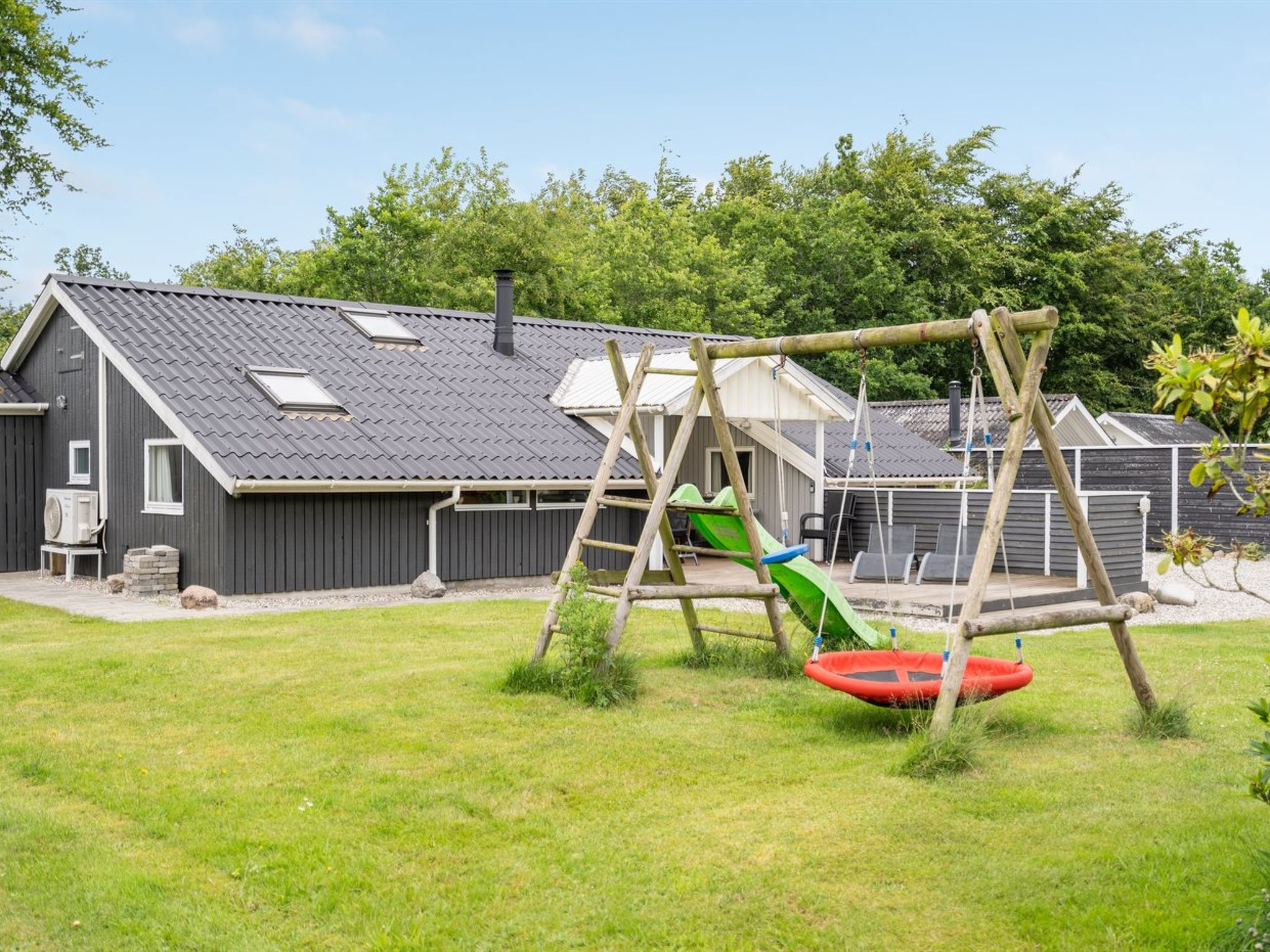 "Thorolf" - 30km from the sea - Buiten