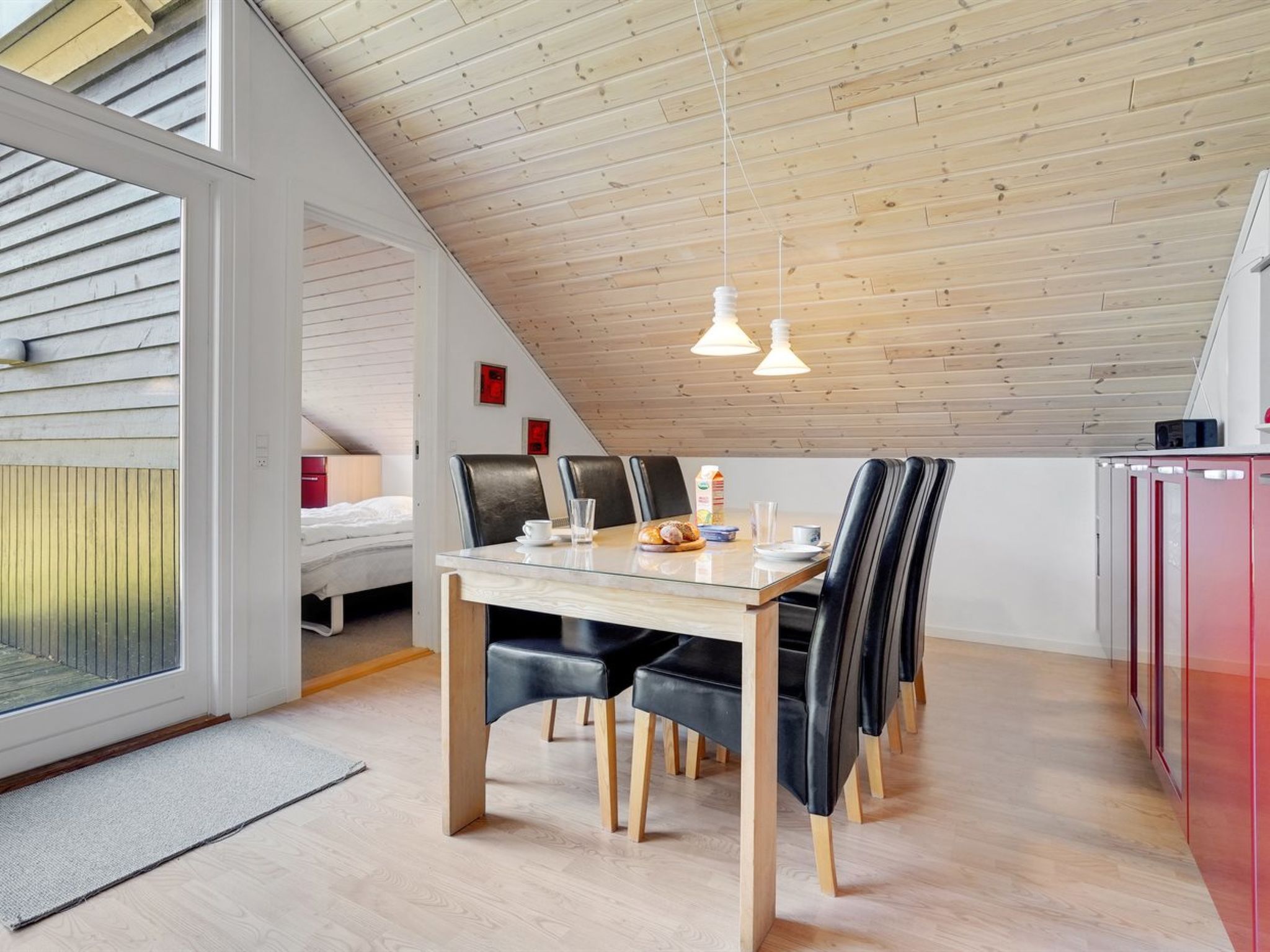 "Tiia" - 29km from the sea - Binnen