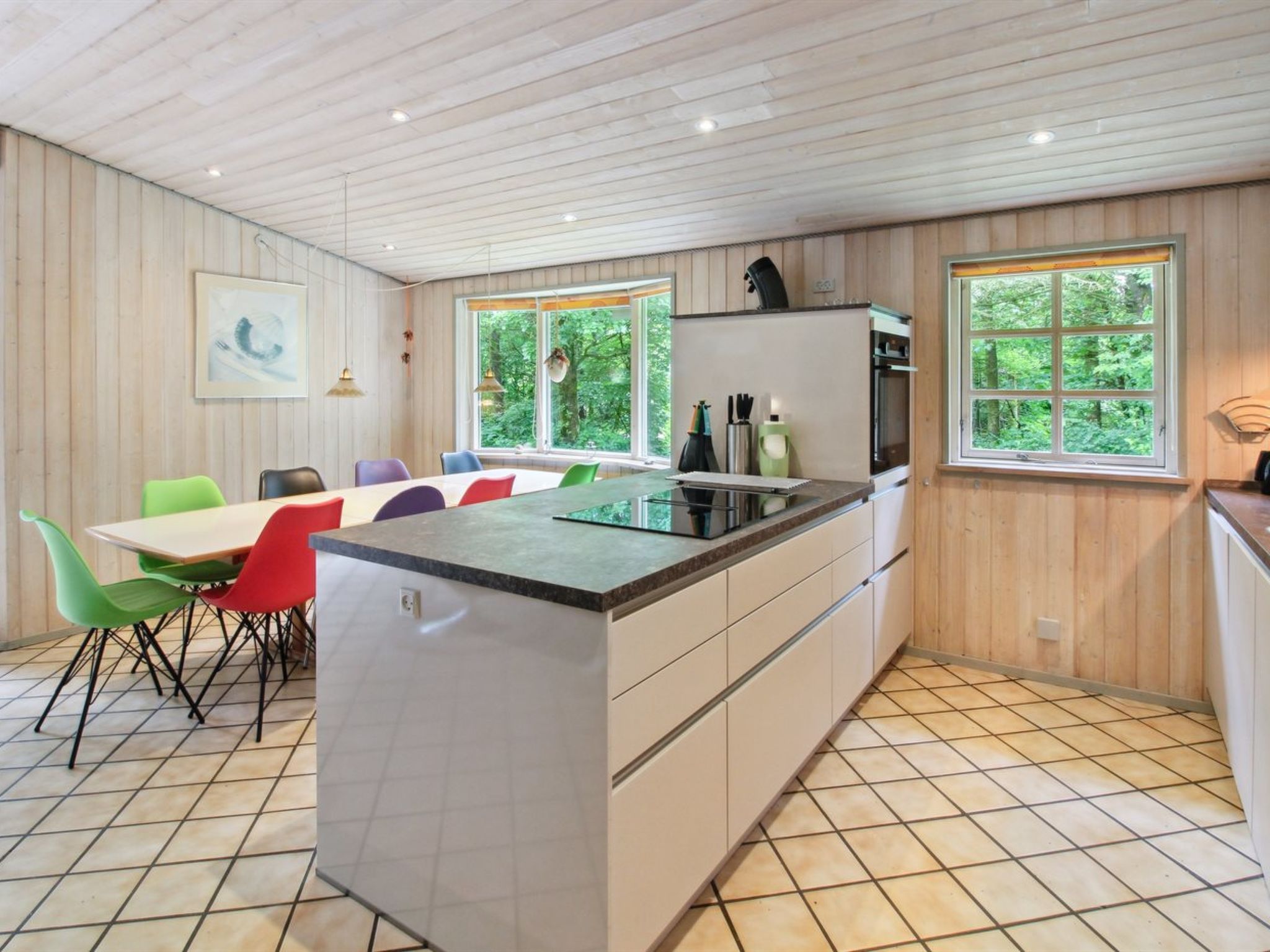 "Joonatan" - 30km from the sea - Binnen