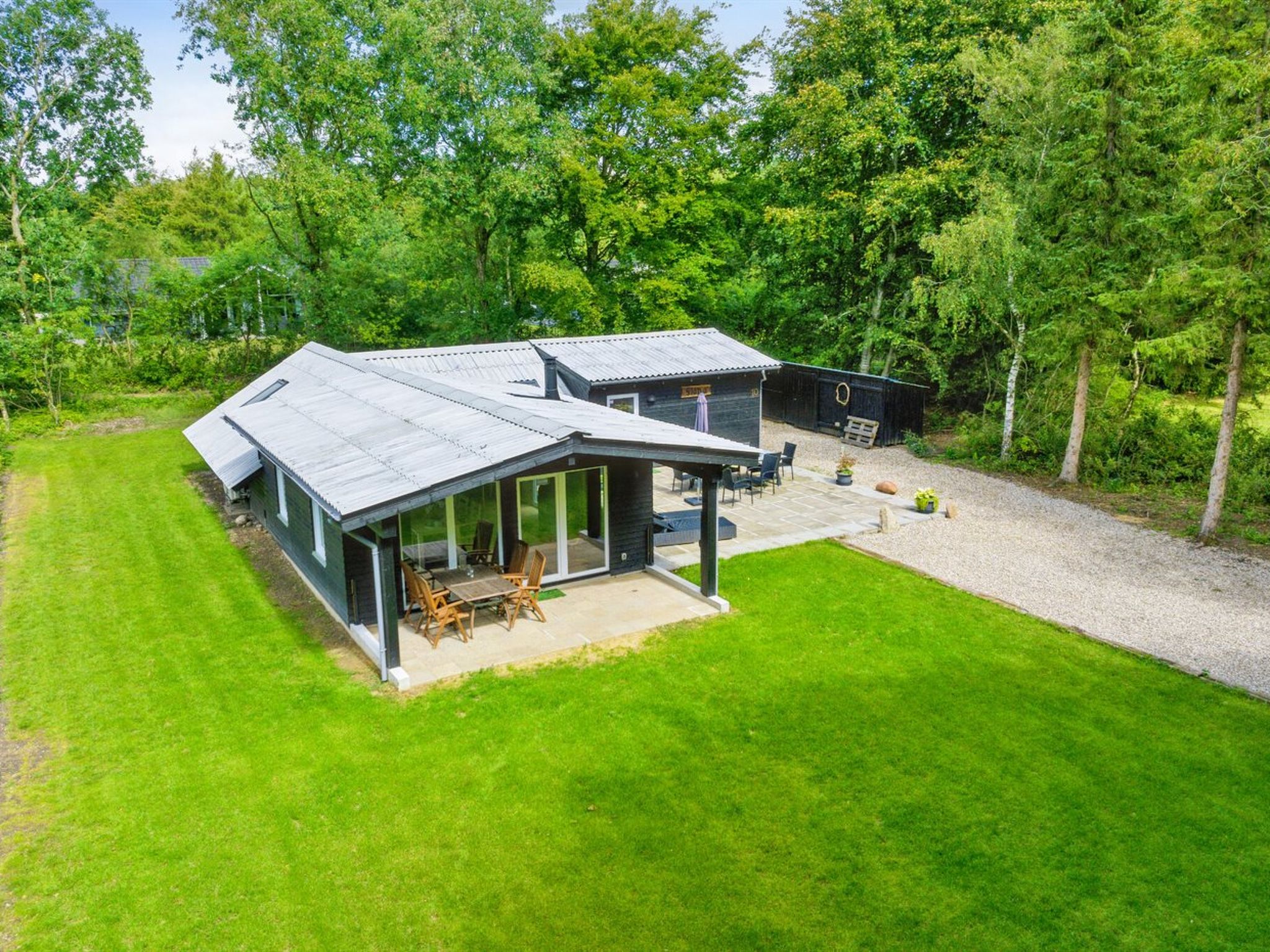 "Hedwig" - 30km from the sea - Buiten