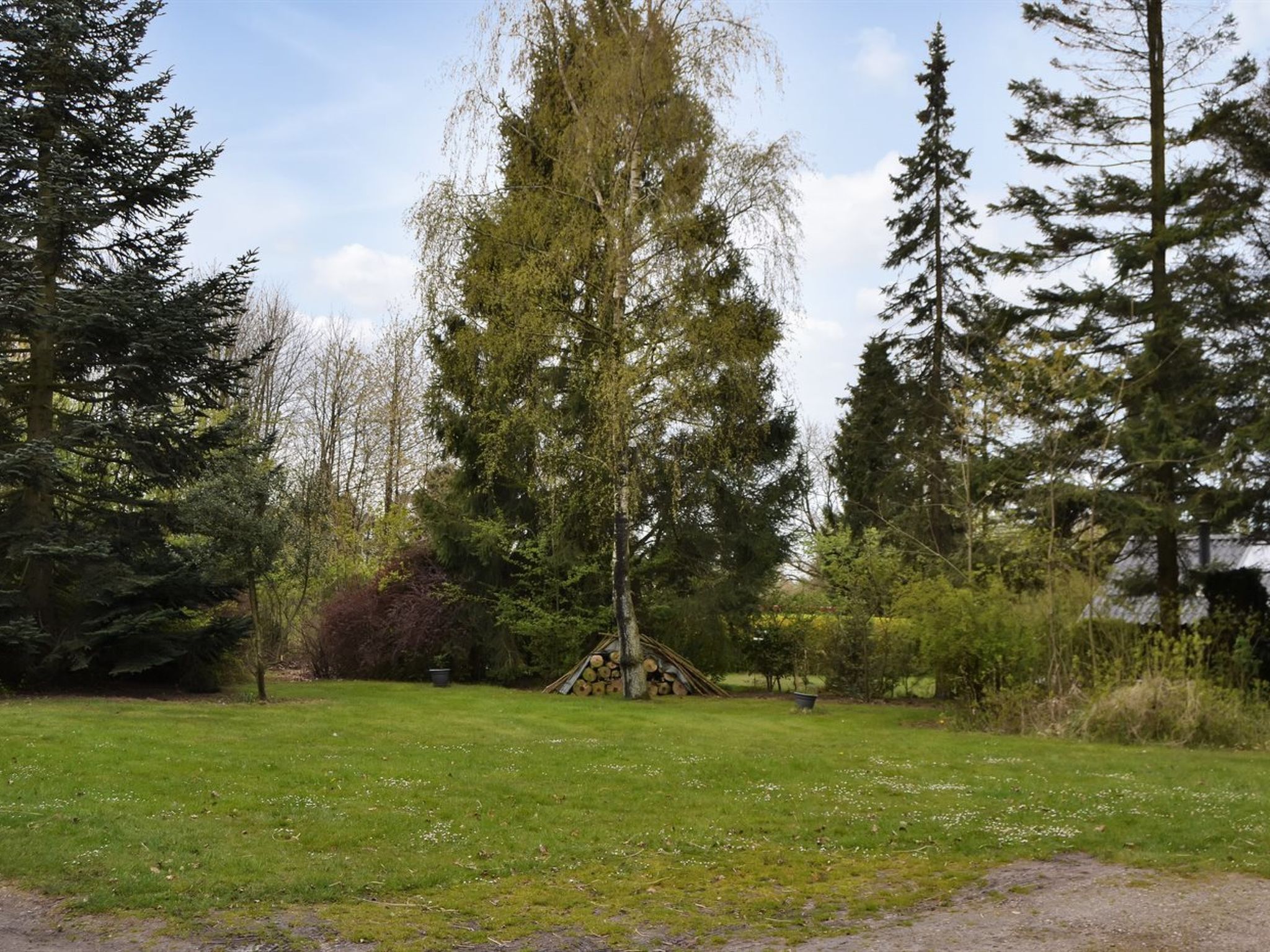 "Elisabeta" - 28km from the sea - Draußen