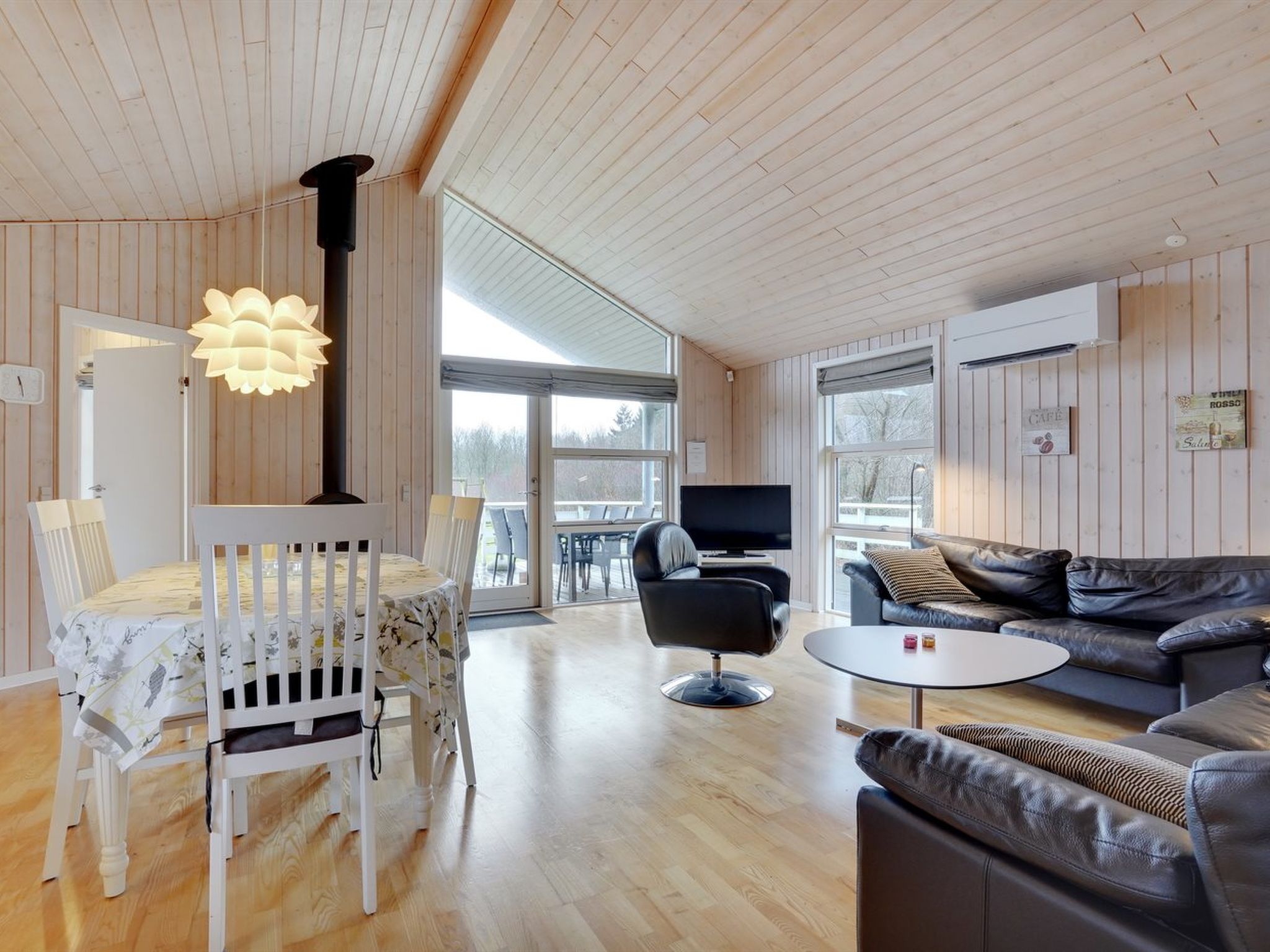 "Tatti" - 30km from the sea-Binnen