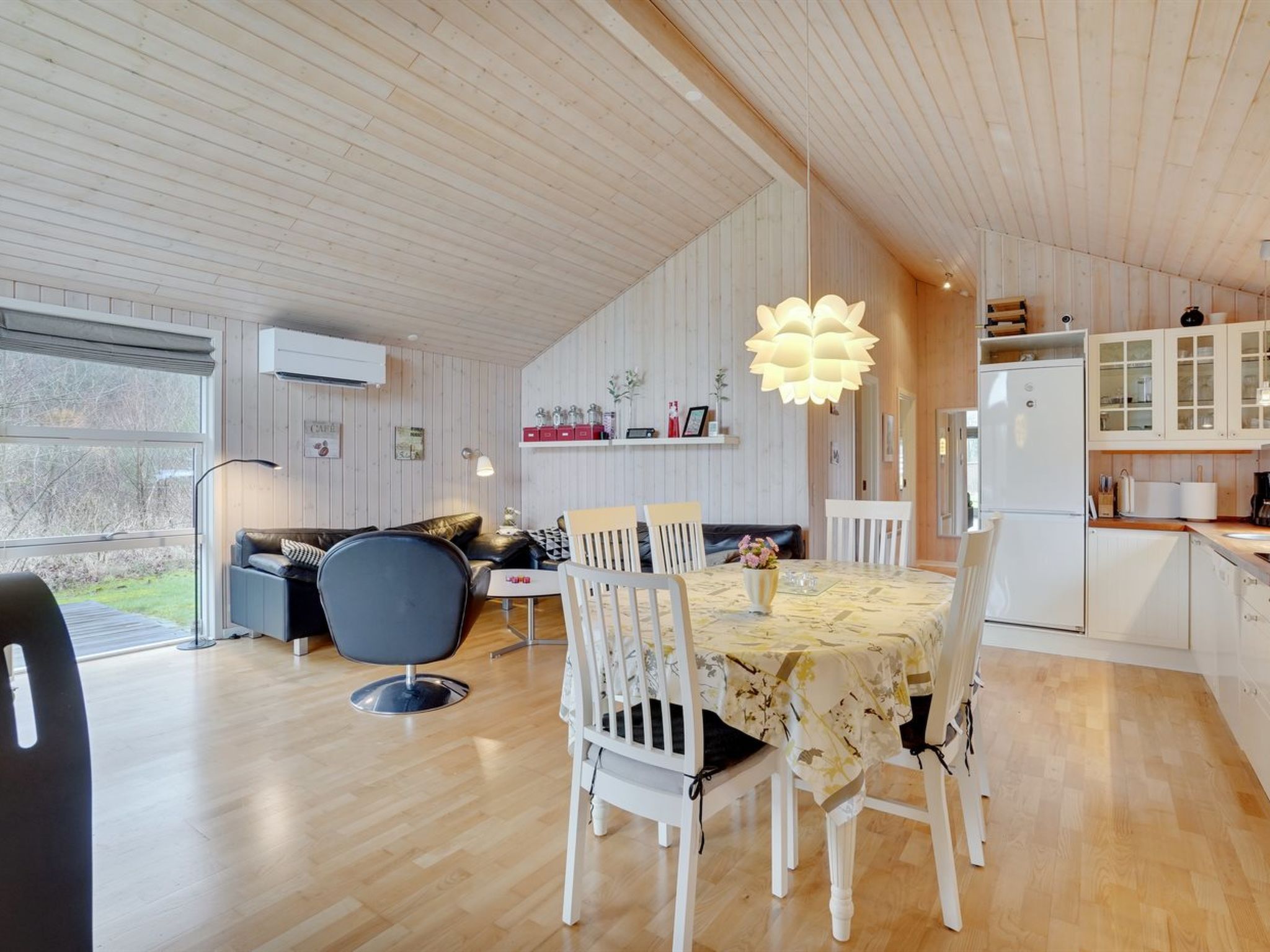 "Tatti" - 30km from the sea - Binnen