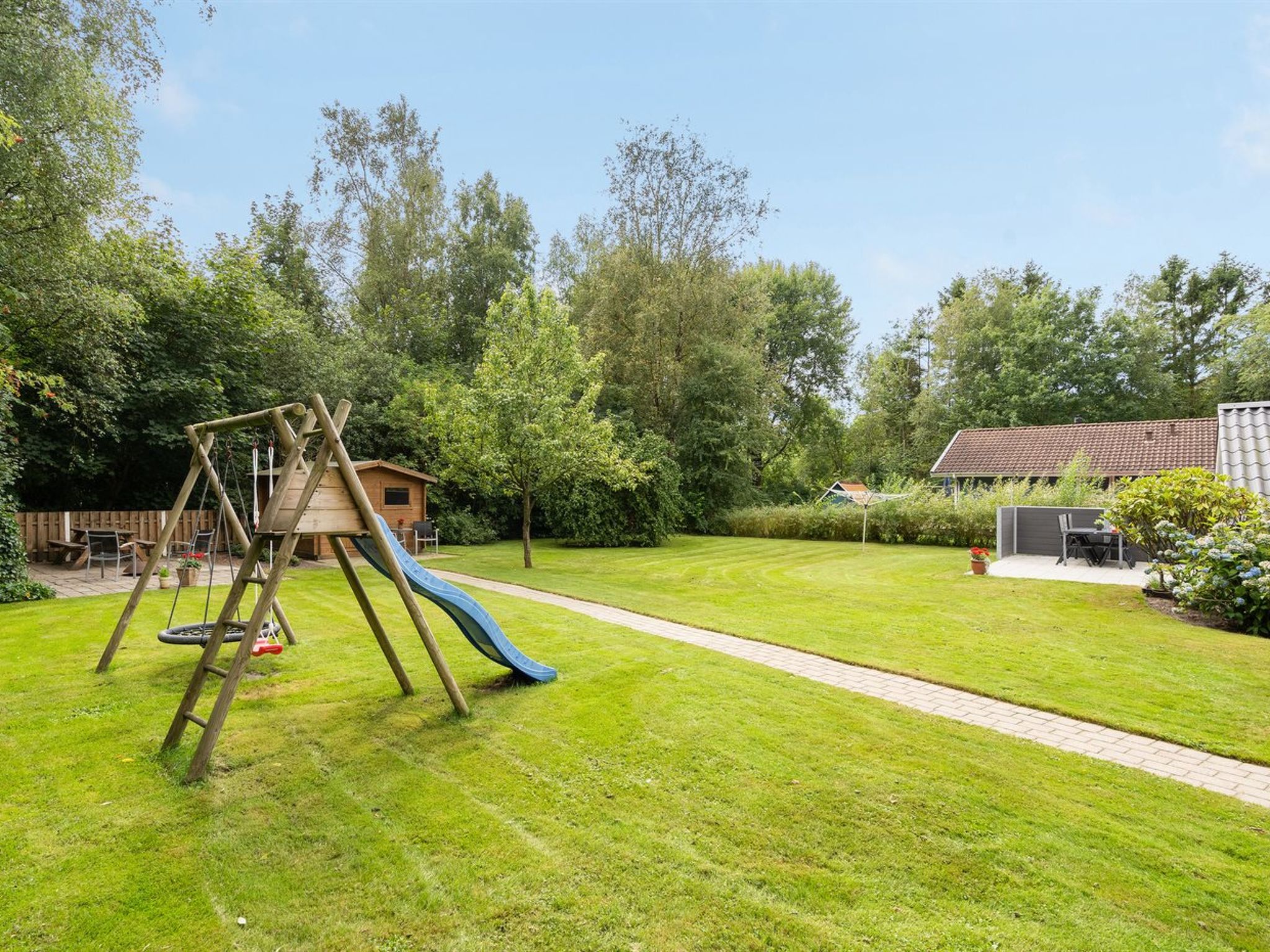 "Liljana" - 30km from the sea - Buiten