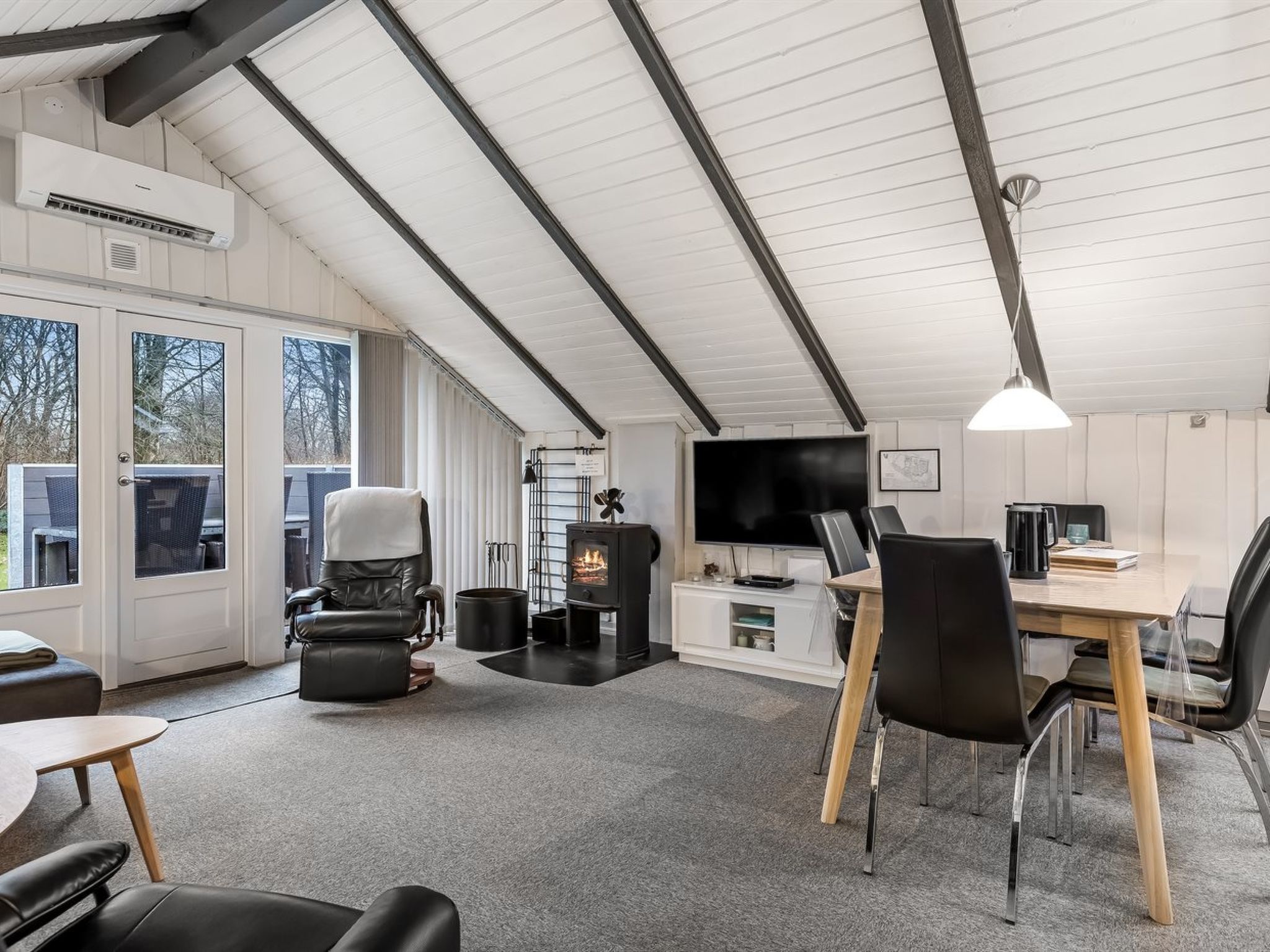 "Liljana" - 30km from the sea-Dedans