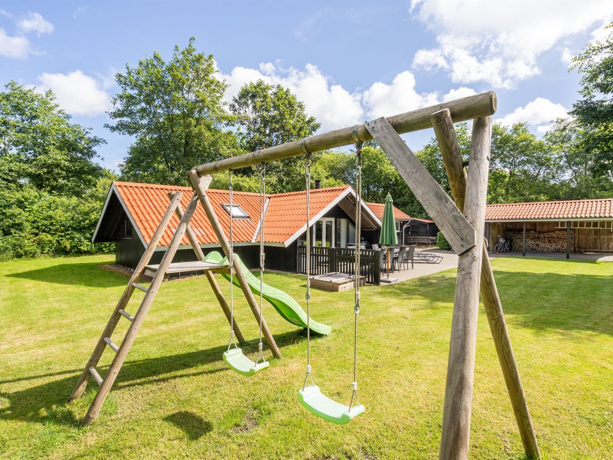 "Sighrik" - 30km from the sea - Buiten