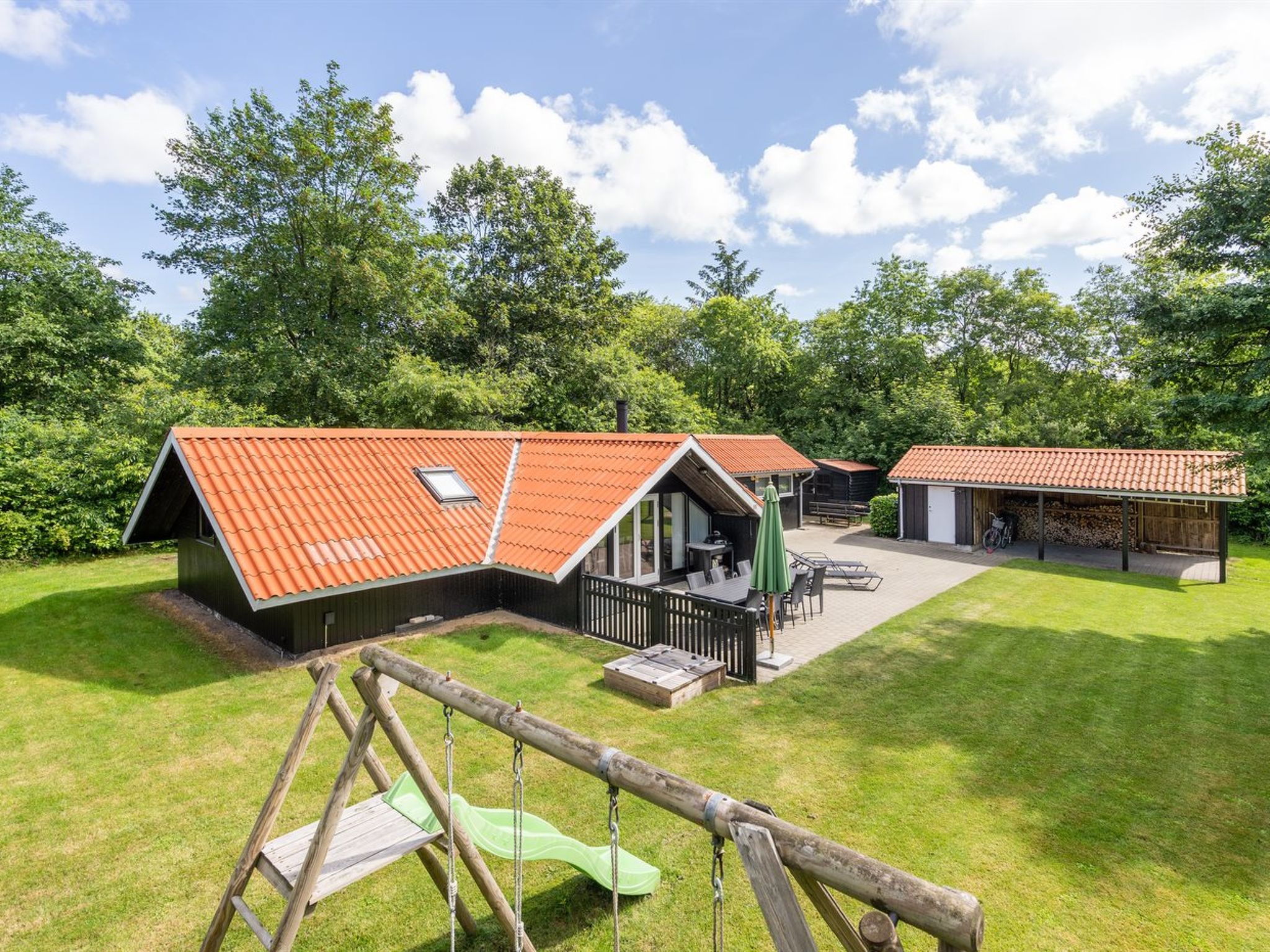 "Sighrik" - 30km from the sea - Buiten