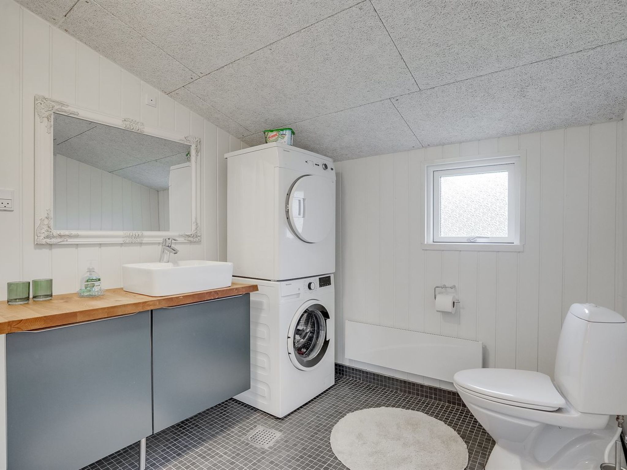 "Vitus" - 30km from the sea-Drinnen