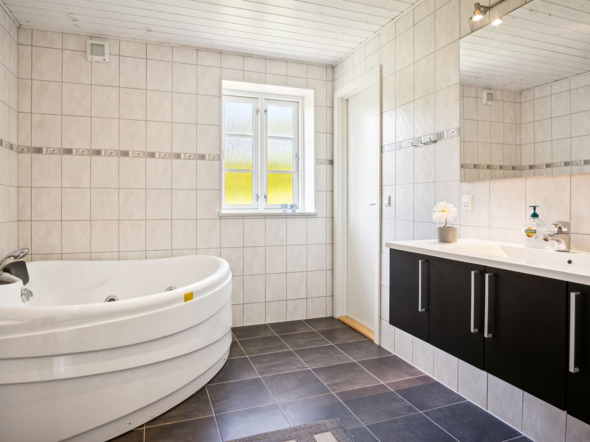 "Quanna" - 30km from the sea - Binnen