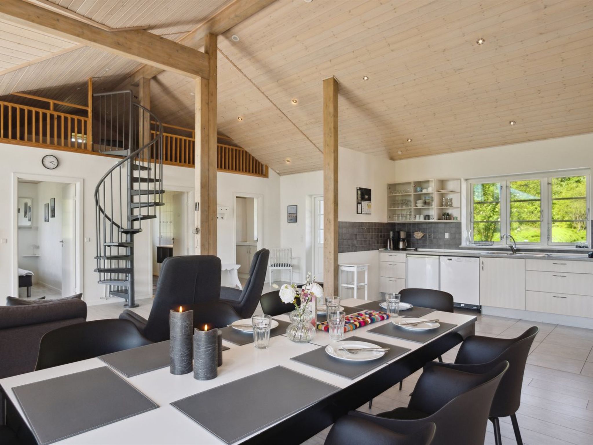 "Quanna" - 30km from the sea - Binnen