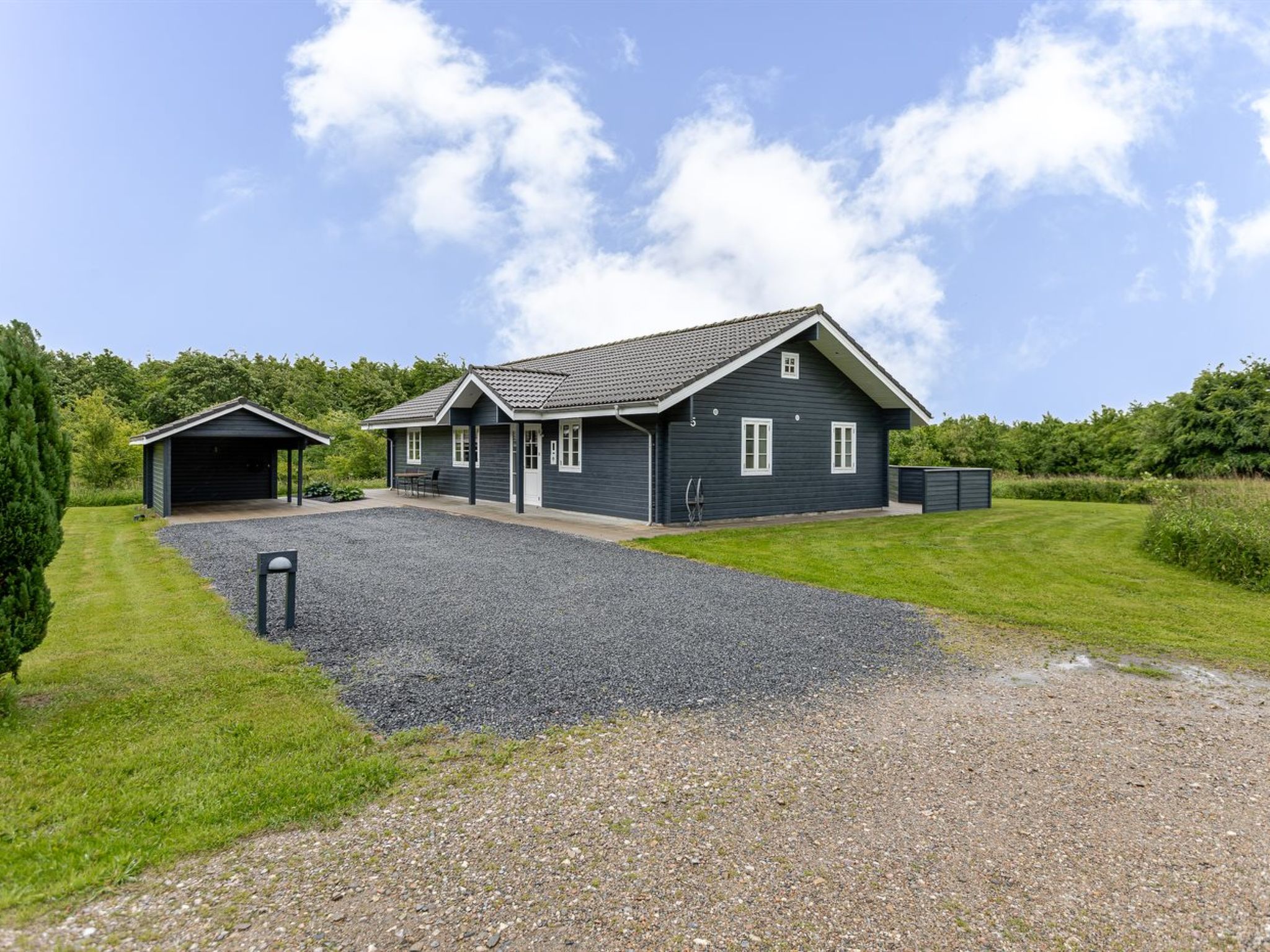 "Quanna" - 30km from the sea - Buiten