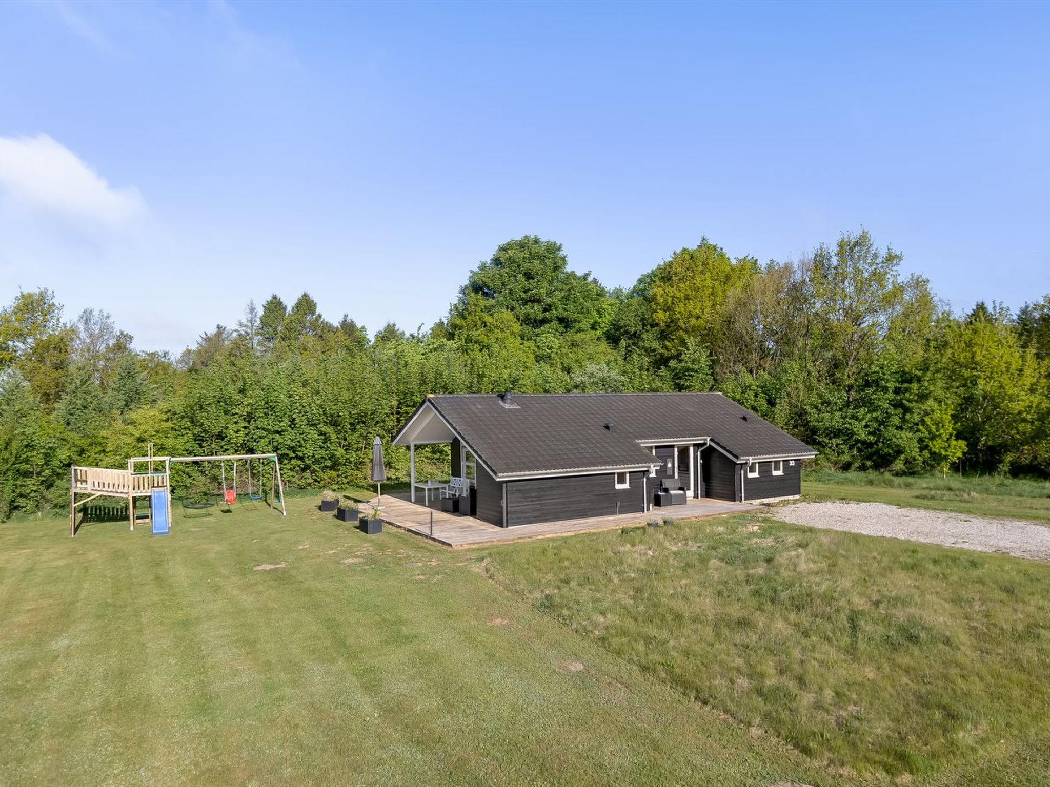 "Estrid" - 30km from the sea - Buiten