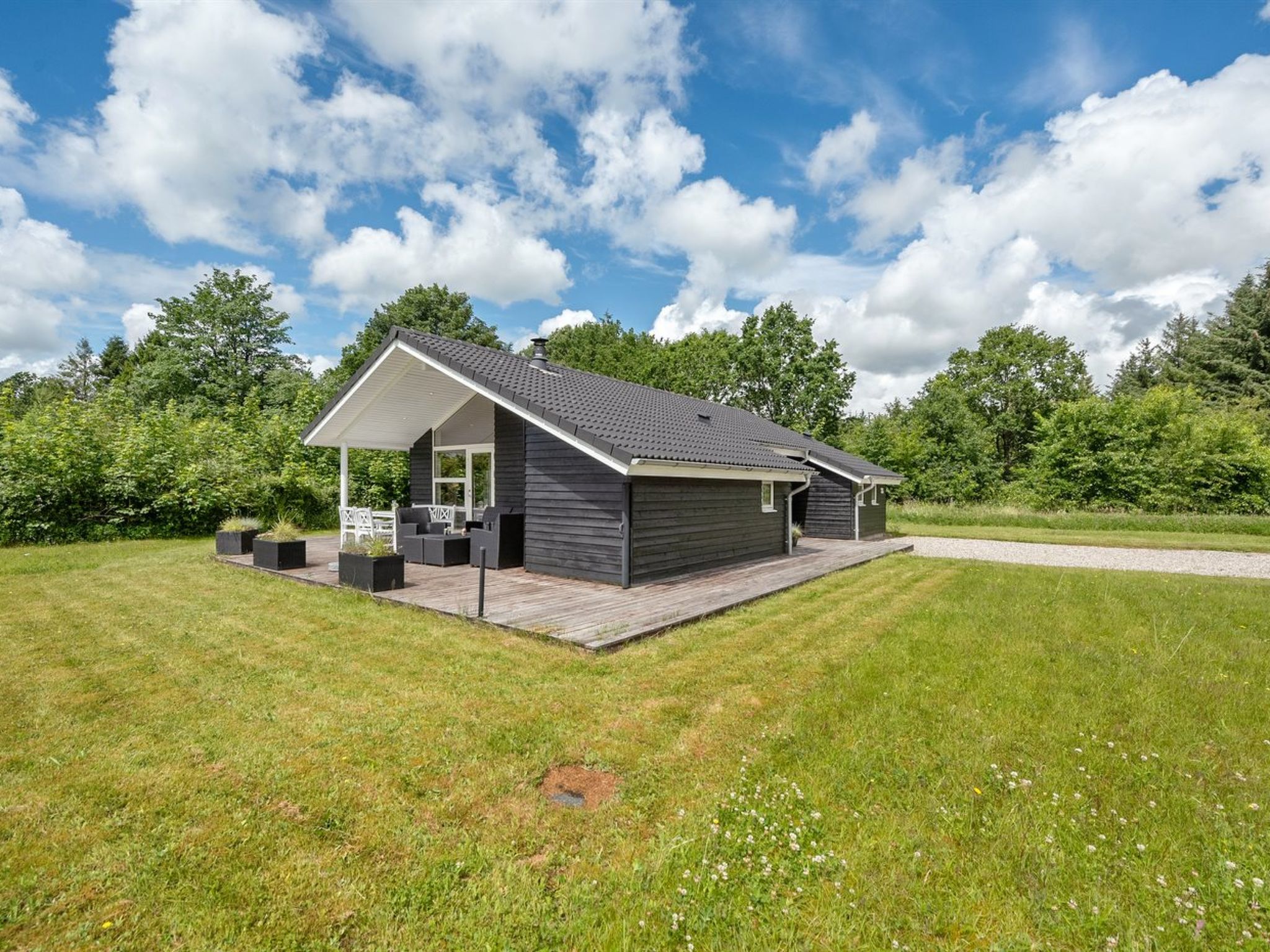 "Estrid" - 30km from the sea-Buiten