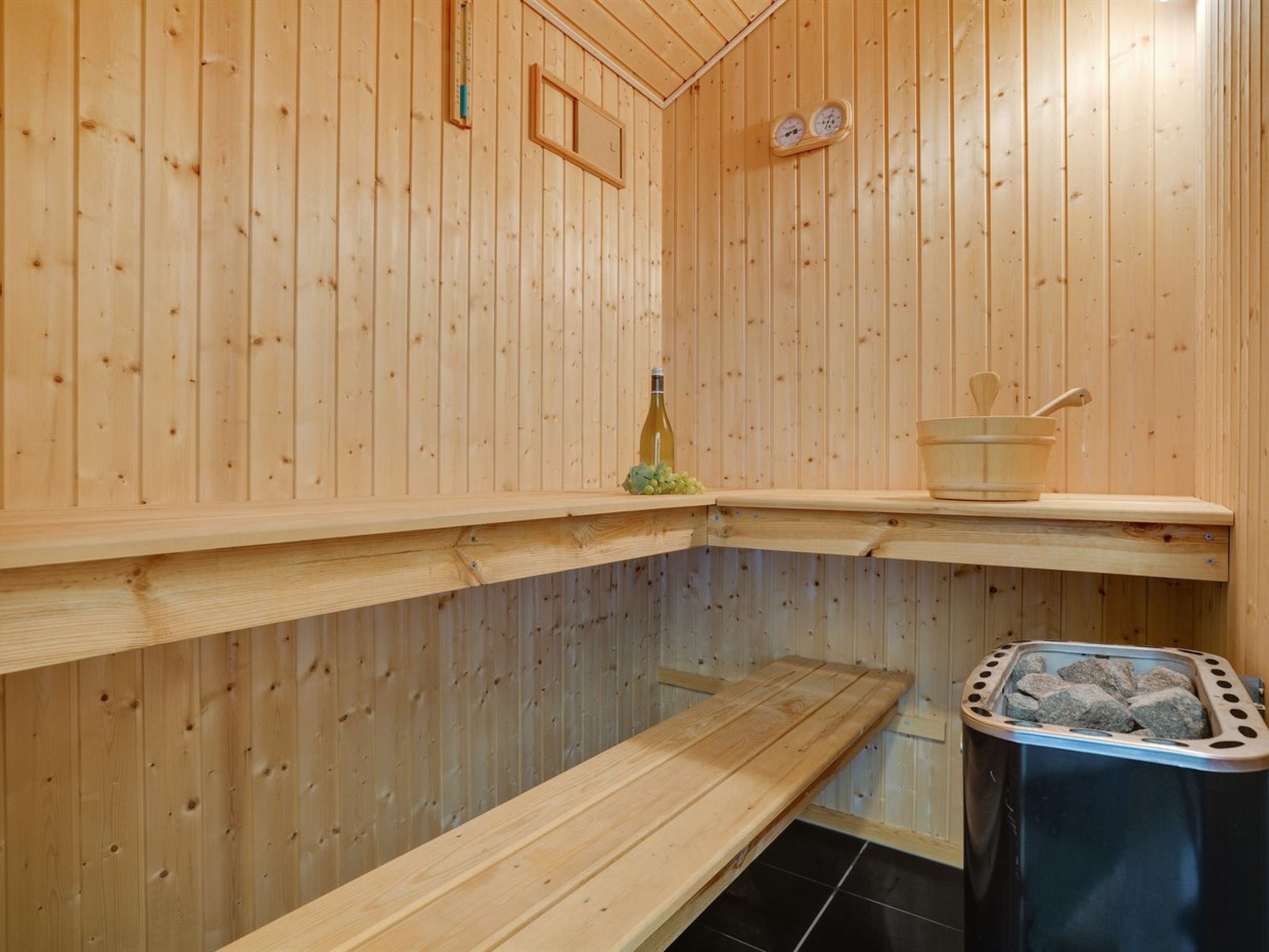 "Ebbi" - 36km from the sea - Dedans