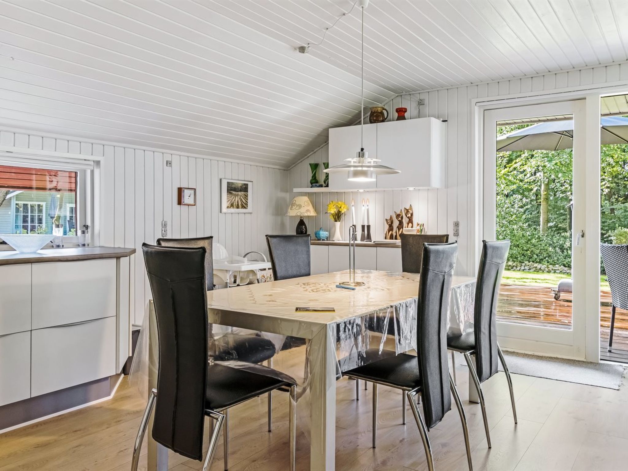 "Carlene" - 25km from the sea