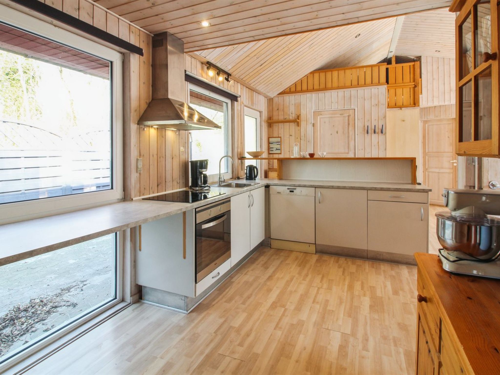 "Edy" - 25km from the sea - Binnen