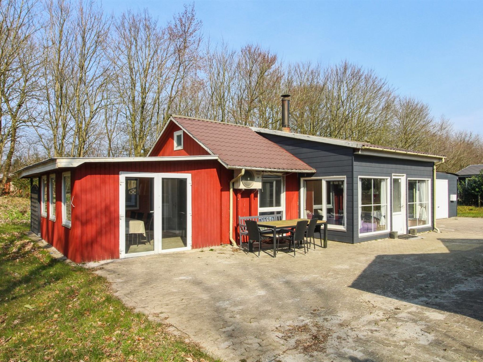"Edy" - 25km from the sea - Buiten