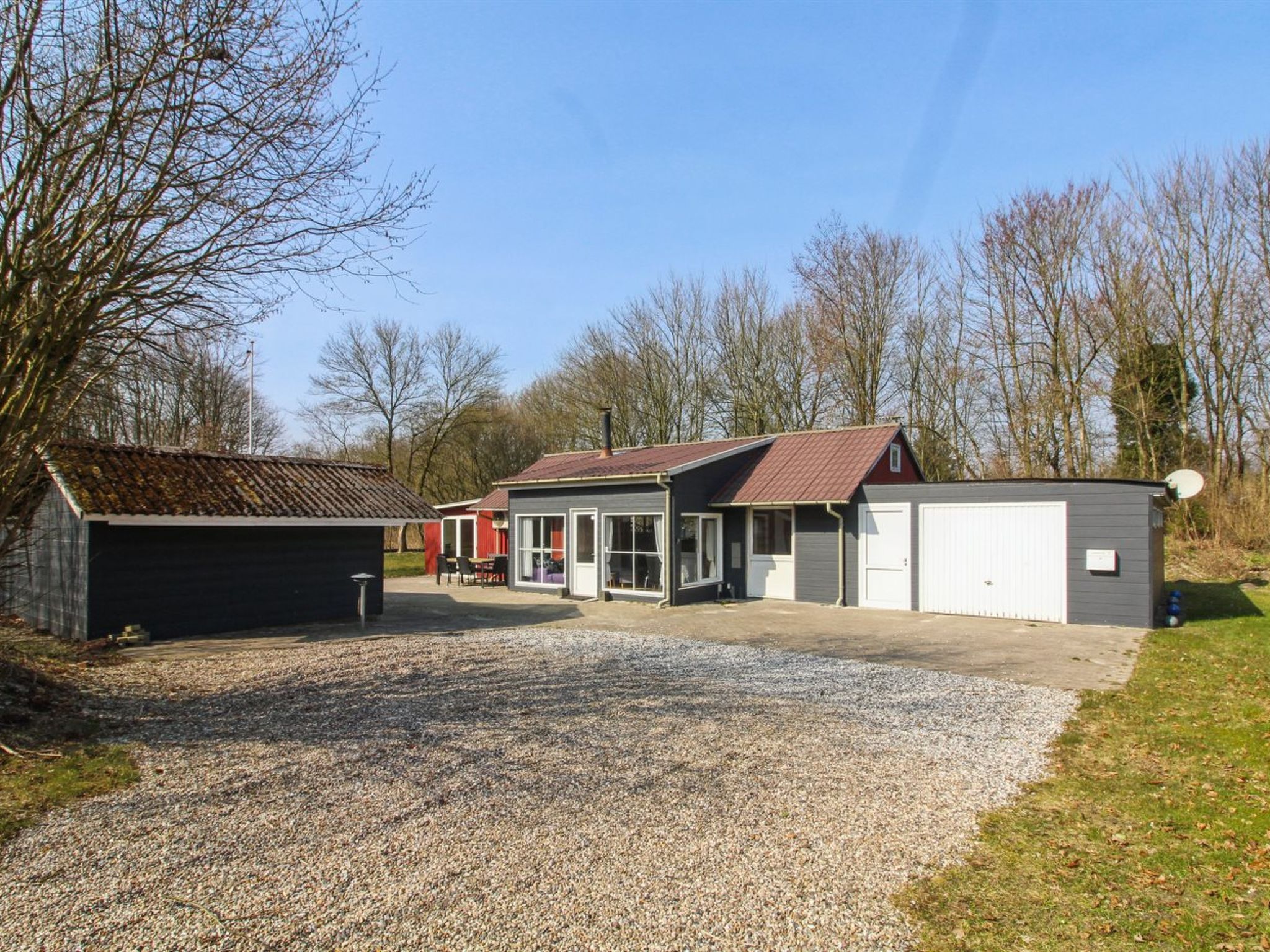 "Edy" - 25km from the sea - Buiten