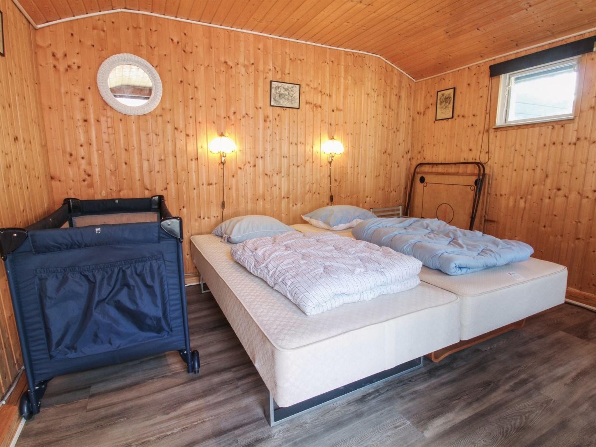 "Edy" - 25km from the sea-Binnen