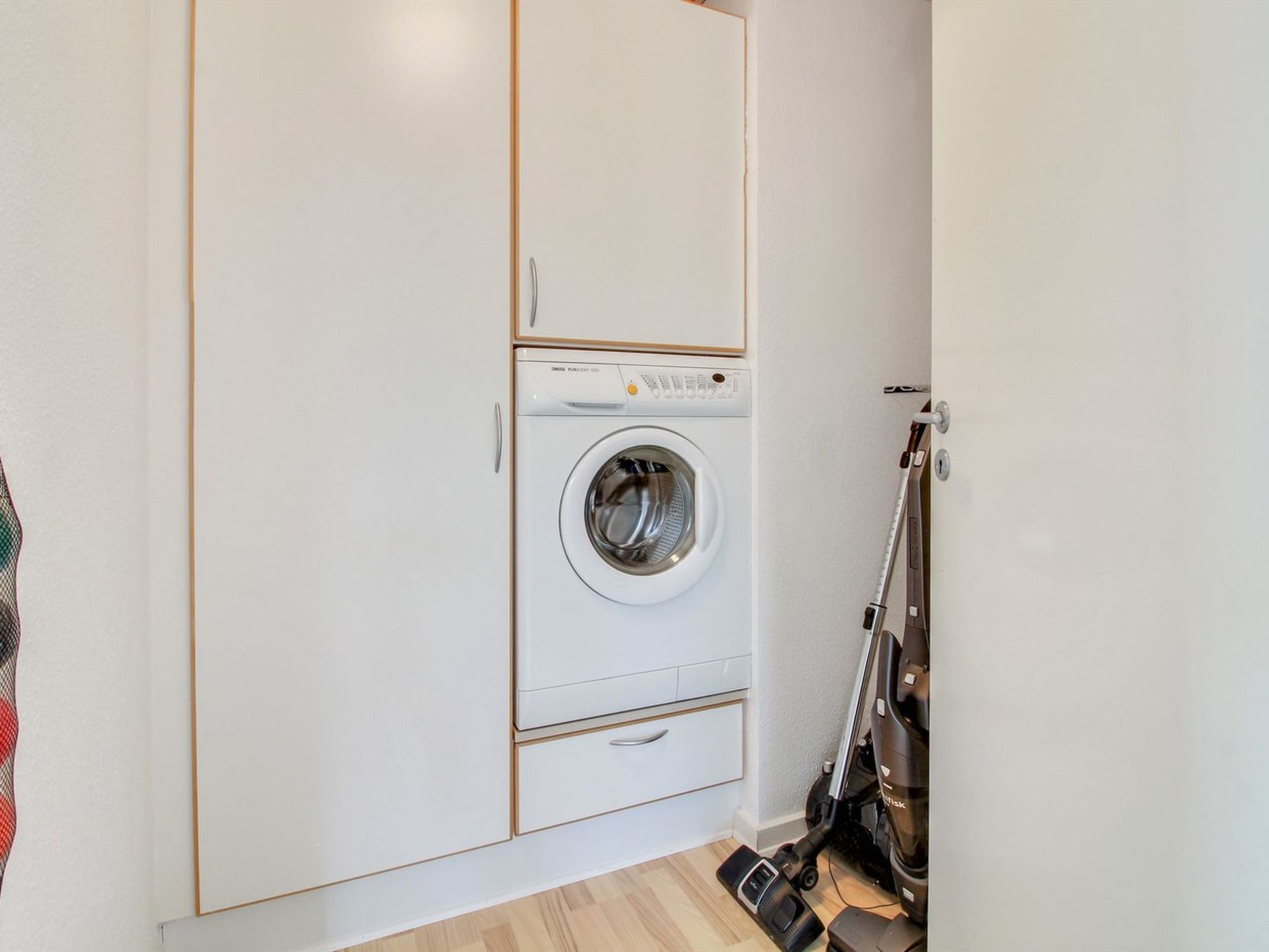 "Jani" - 25km from the sea-Binnen