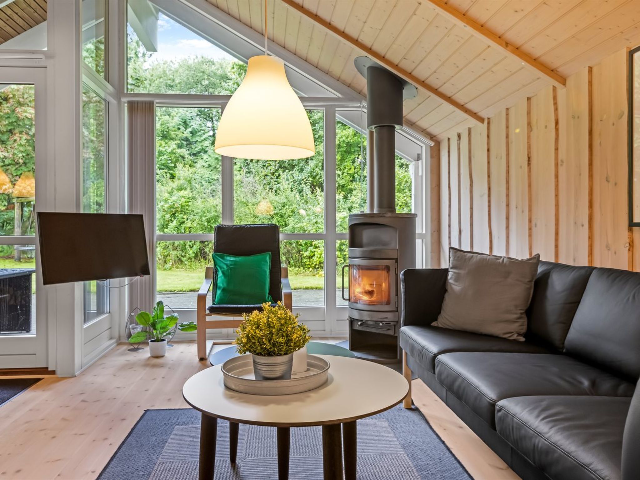 "Kaare" - 34.2km from the sea - Binnen