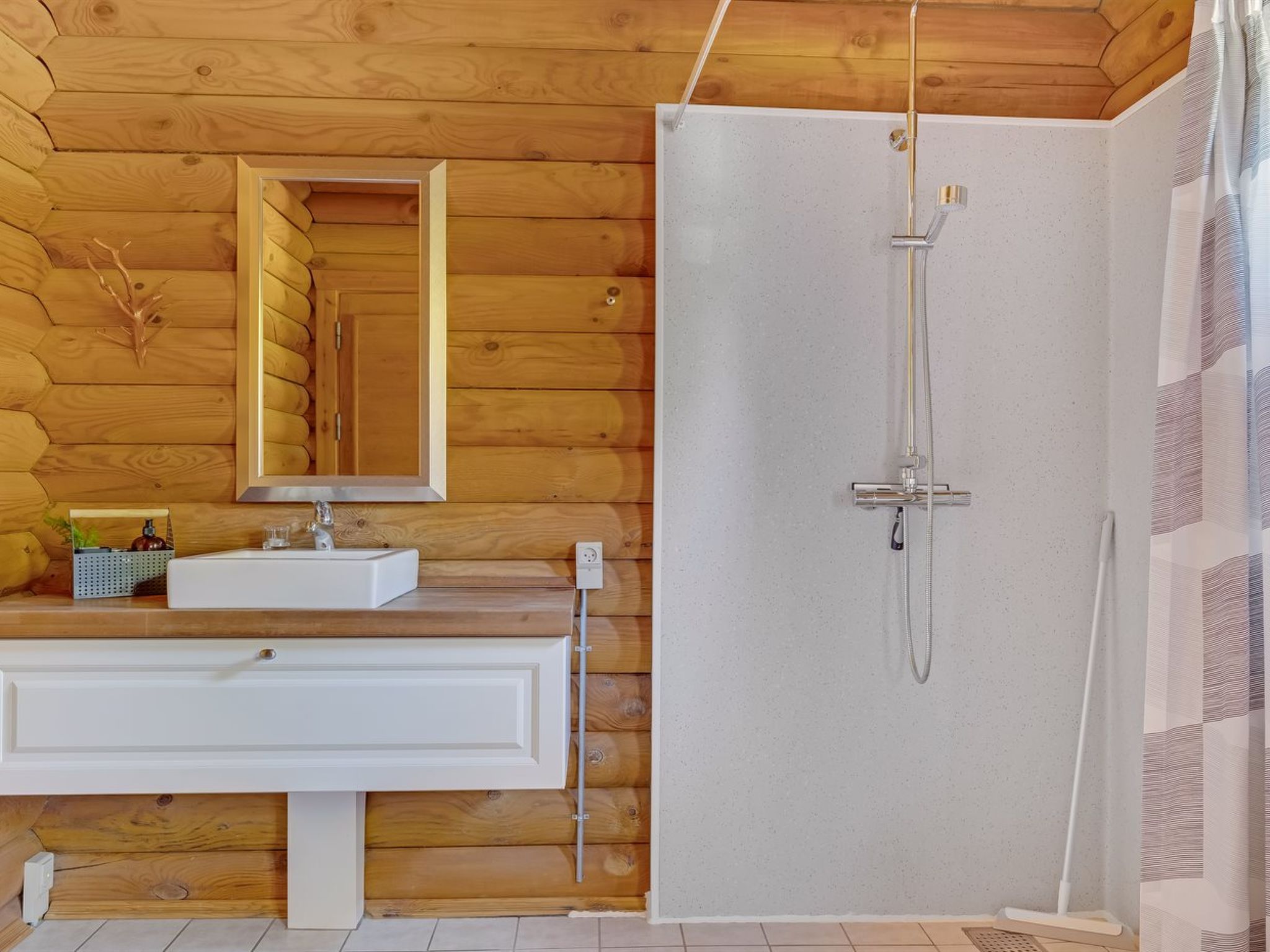 Ruim vakantiehuis Frederica met whirlpool, sauna en speeltuin op 30 km van de zee - foto 16
